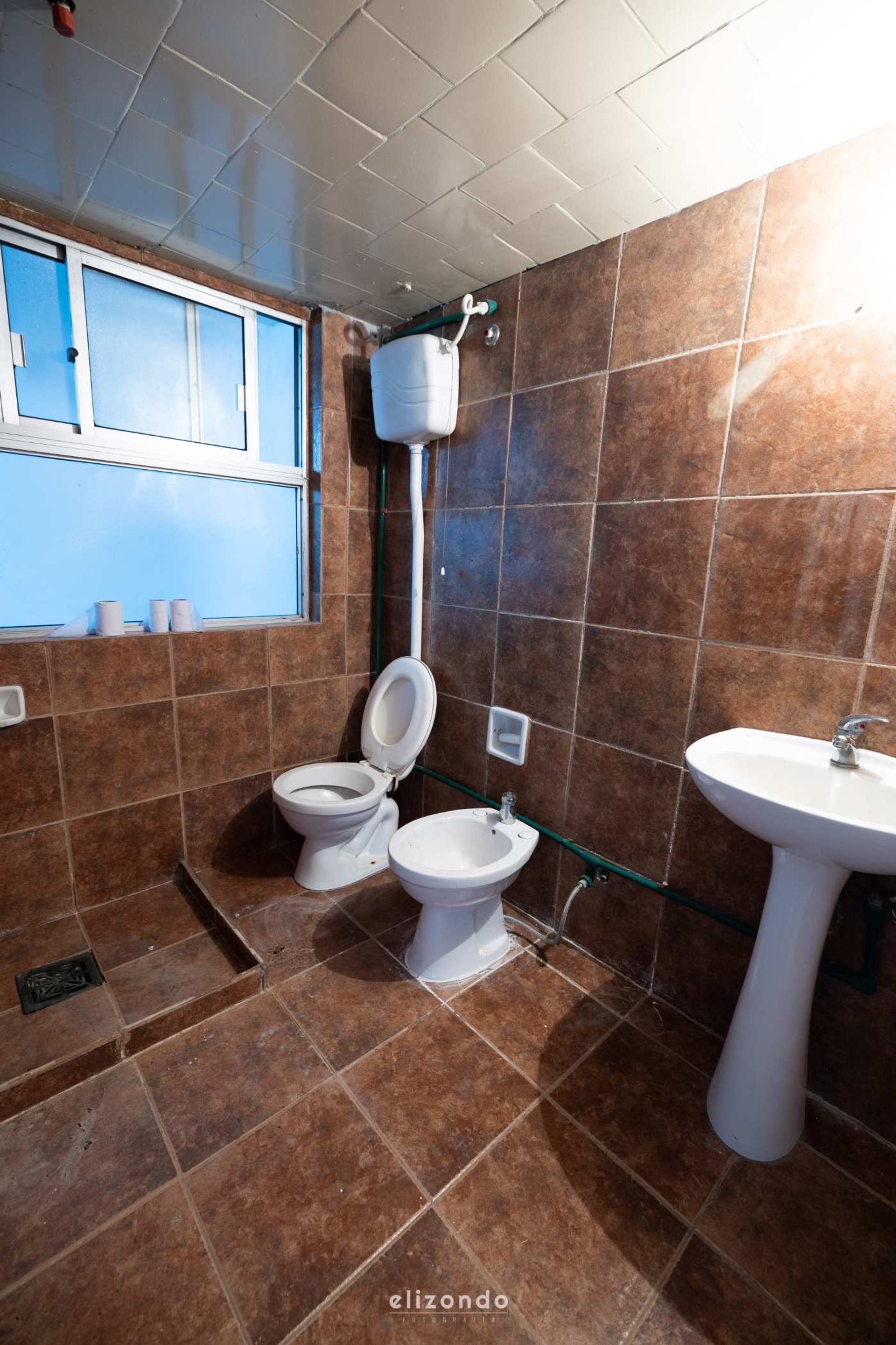 ALQUILER LOCAL COMERCIAL EN CENTRO · Foto 9
