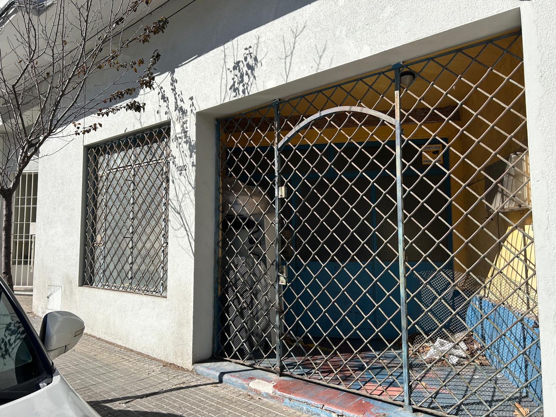 ALQUILO LOCAL COMERCIAL / DEPOSITO EN CORDON SUR · Foto 1