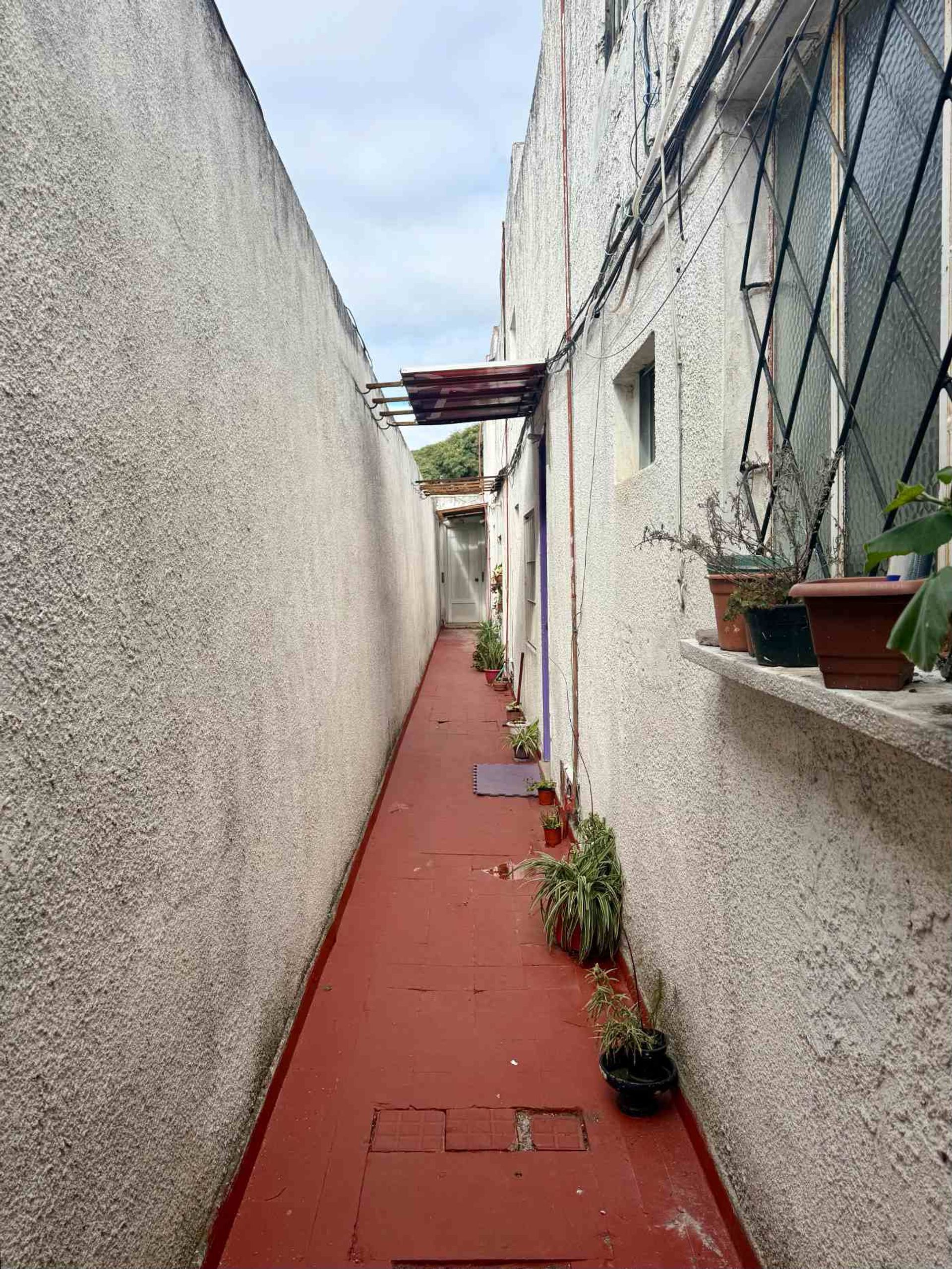 Alquiler casa Cordón 1 dormitorio patio · Foto 10