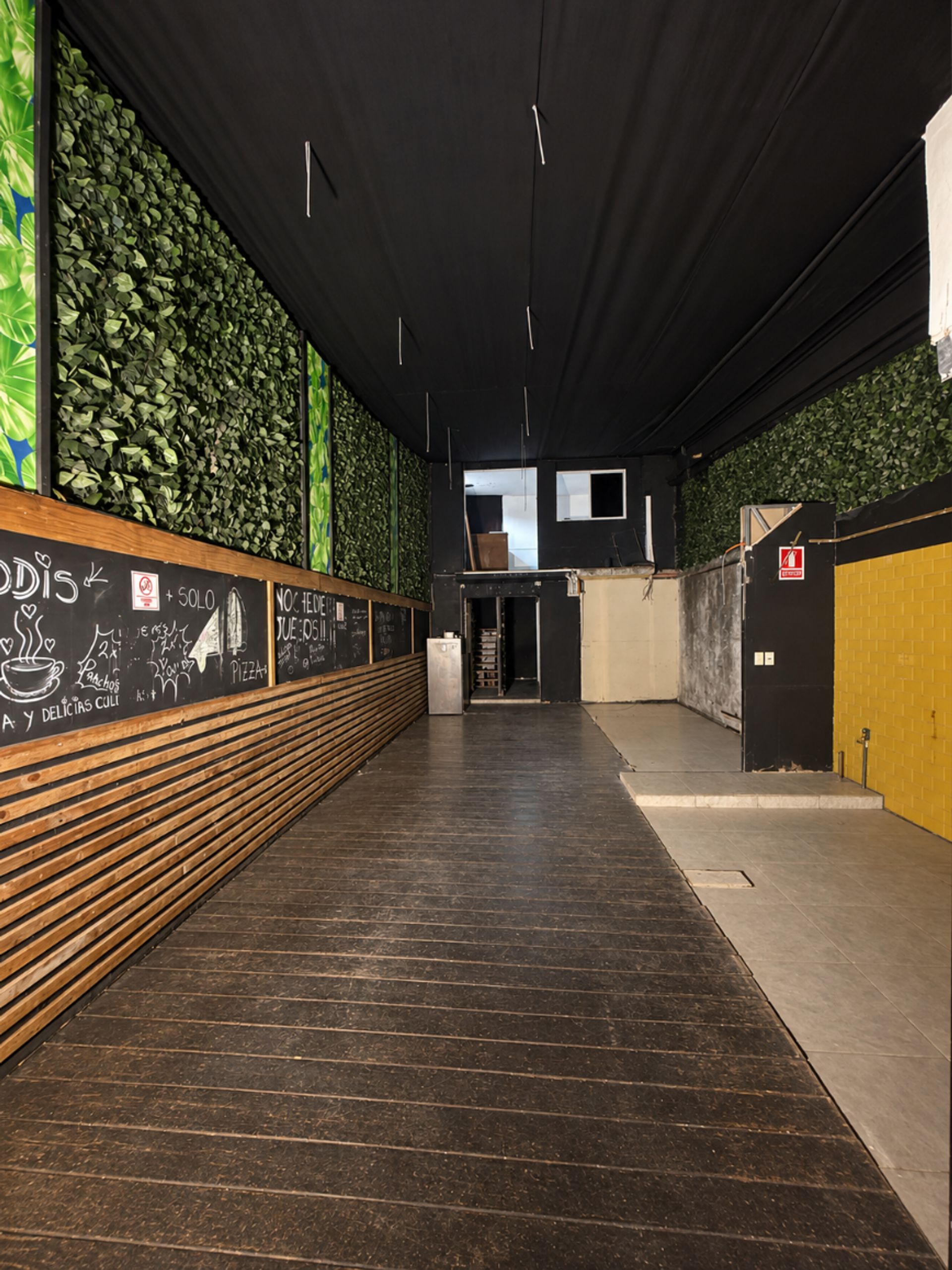 Alquiler gran local comercial Pocitos · Foto 4