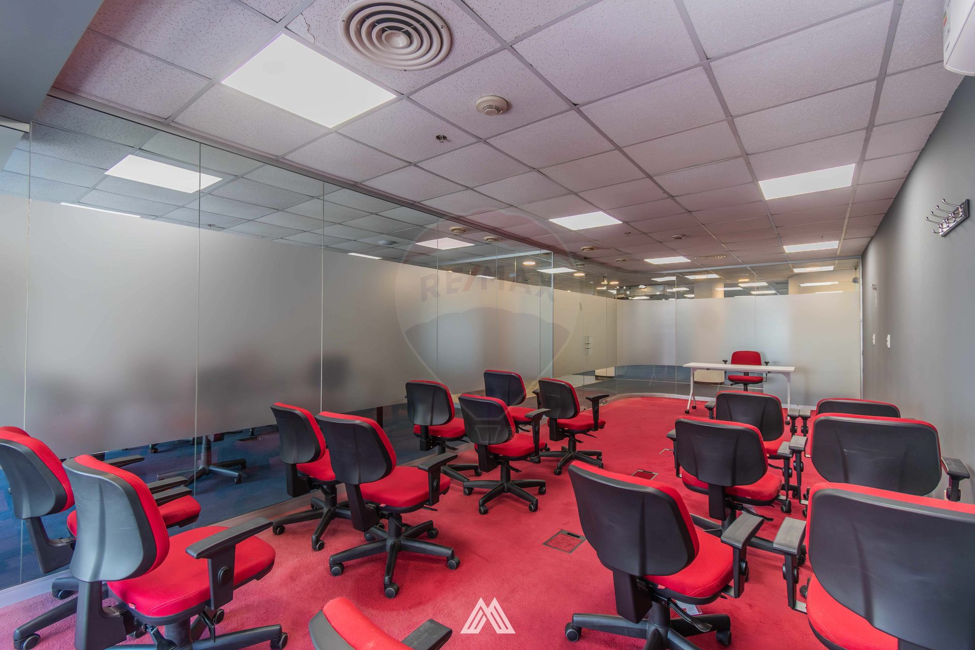 ALQUILER OFICINAS EN CENTRO · Foto 2
