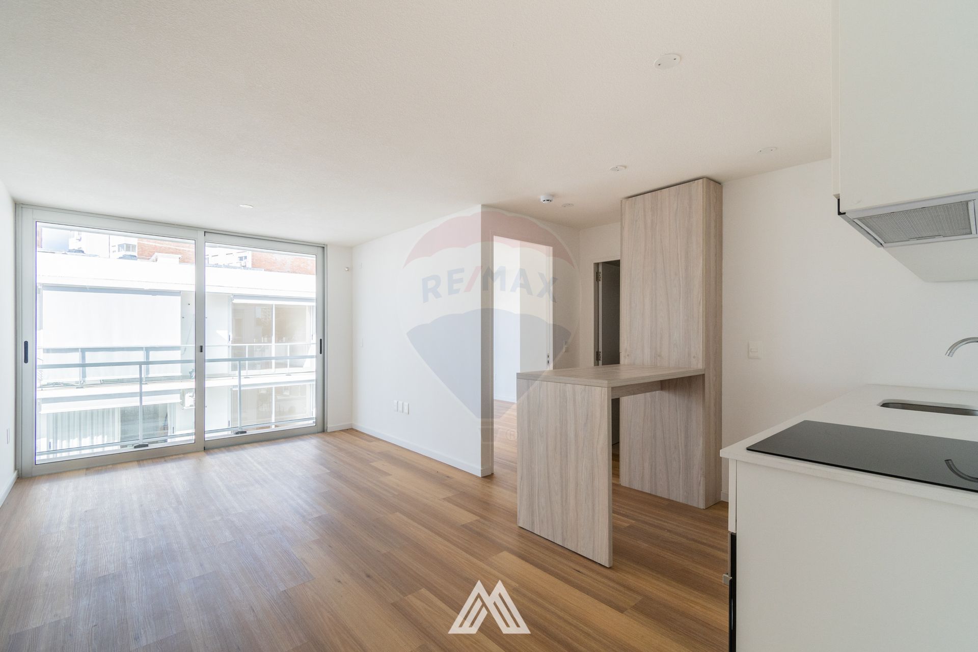 VENTA POCITOS 1 DORMITORIO C/BALCON RENTADO