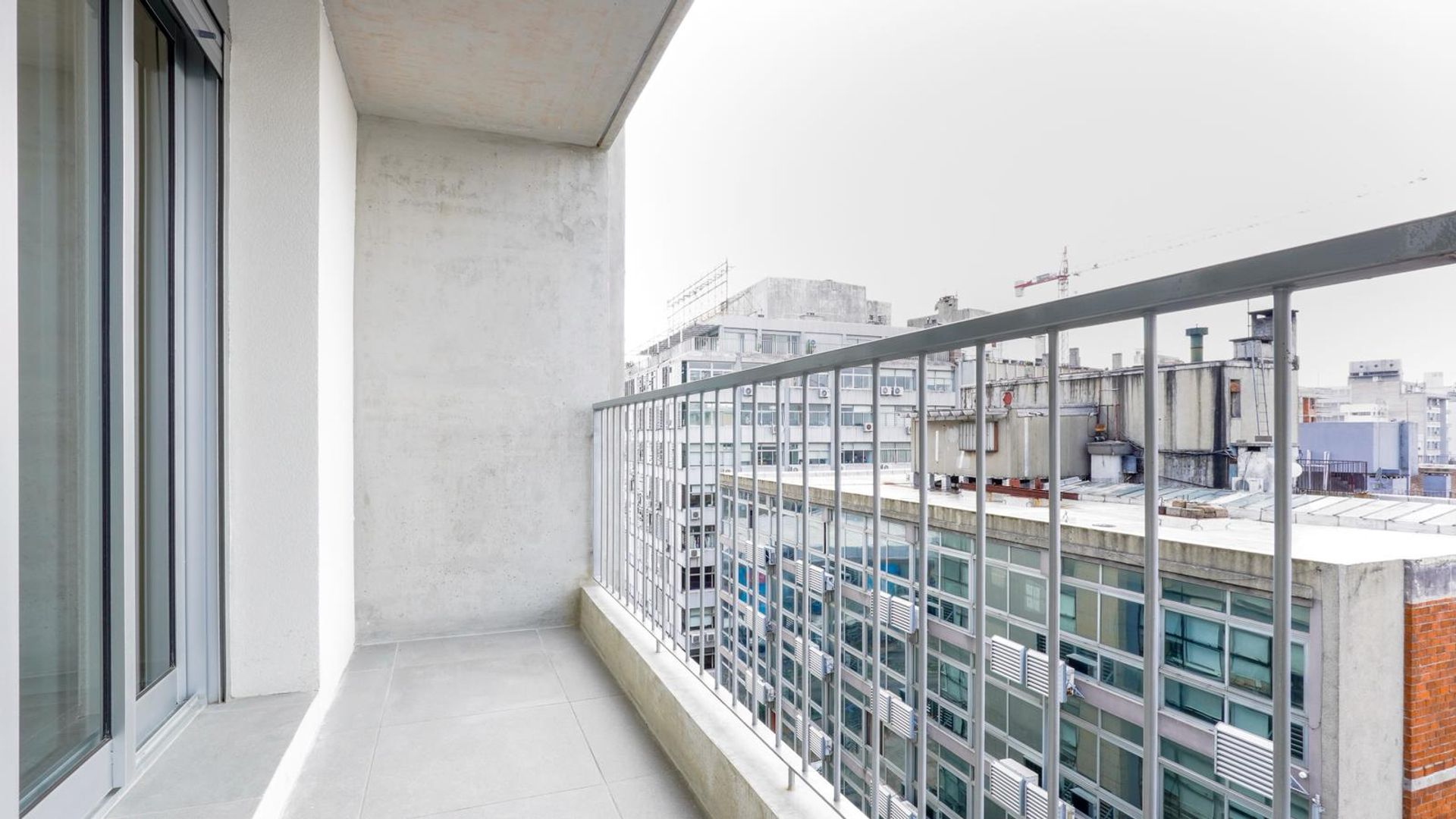 VENTA APTO 1 DORM FRENTE AMENITIES CORDON SUR