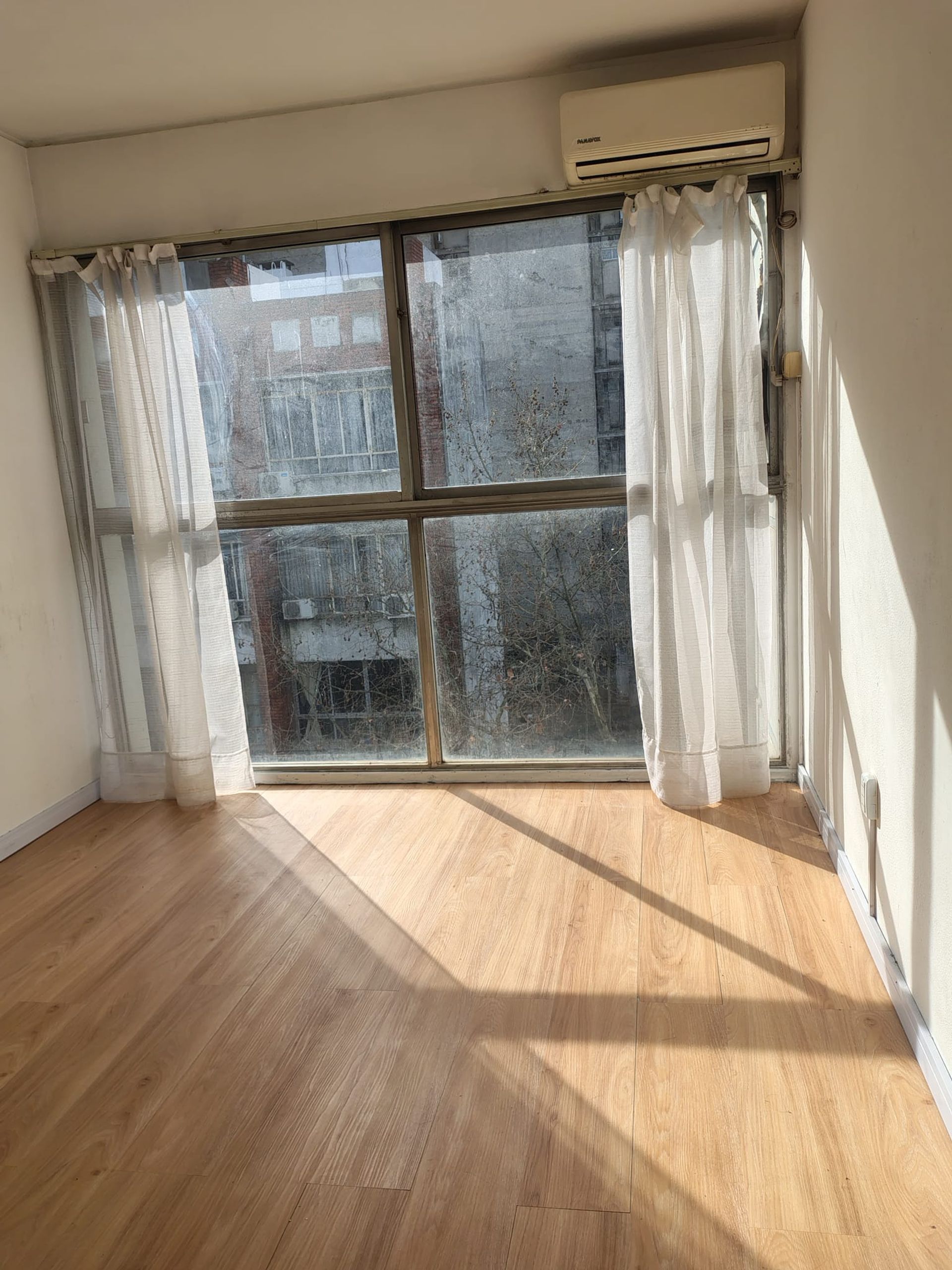 Alquiler oficina piso alto oportunidad Centro · Foto 4