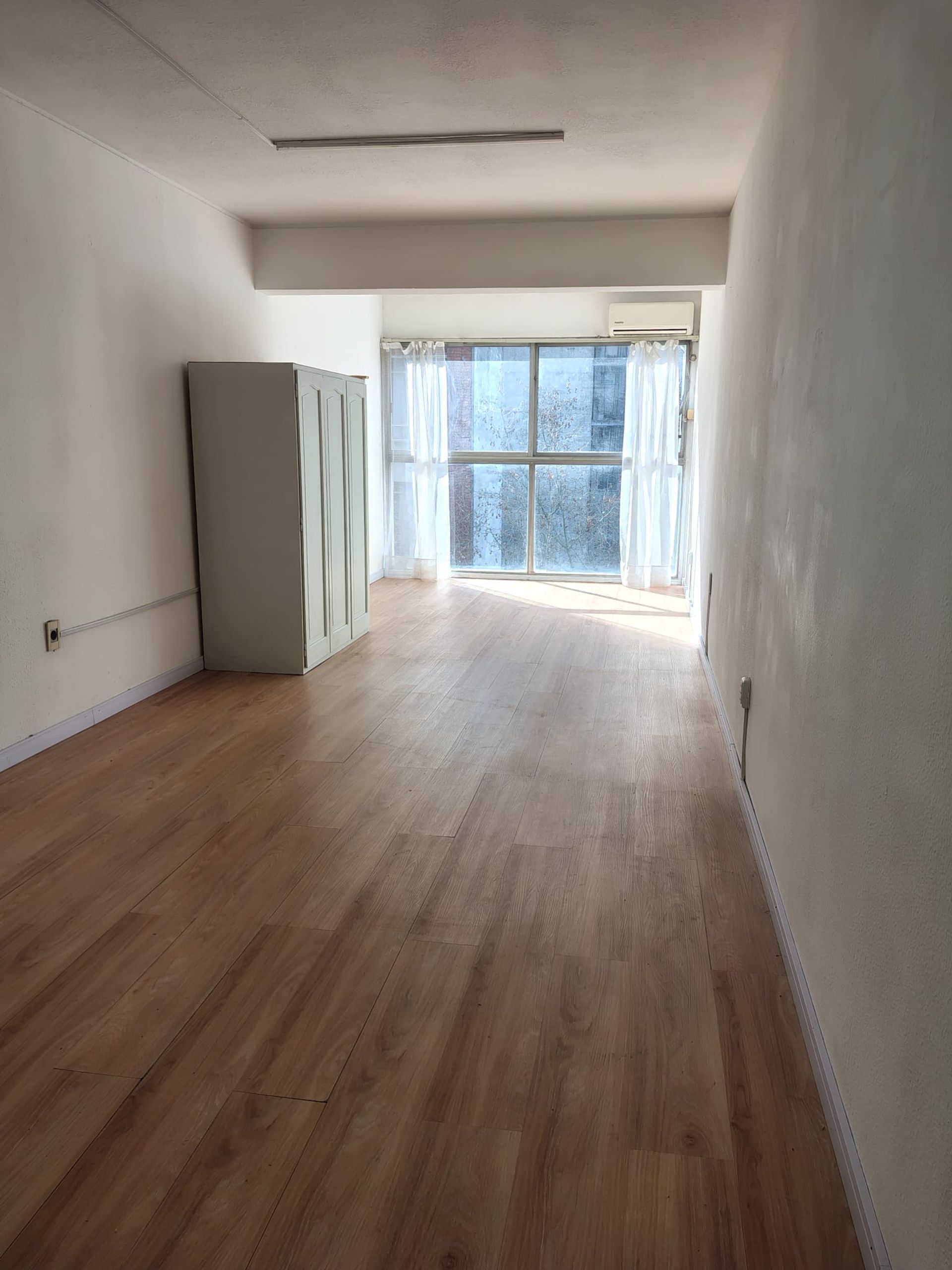 Alquiler oficina piso alto oportunidad Centro