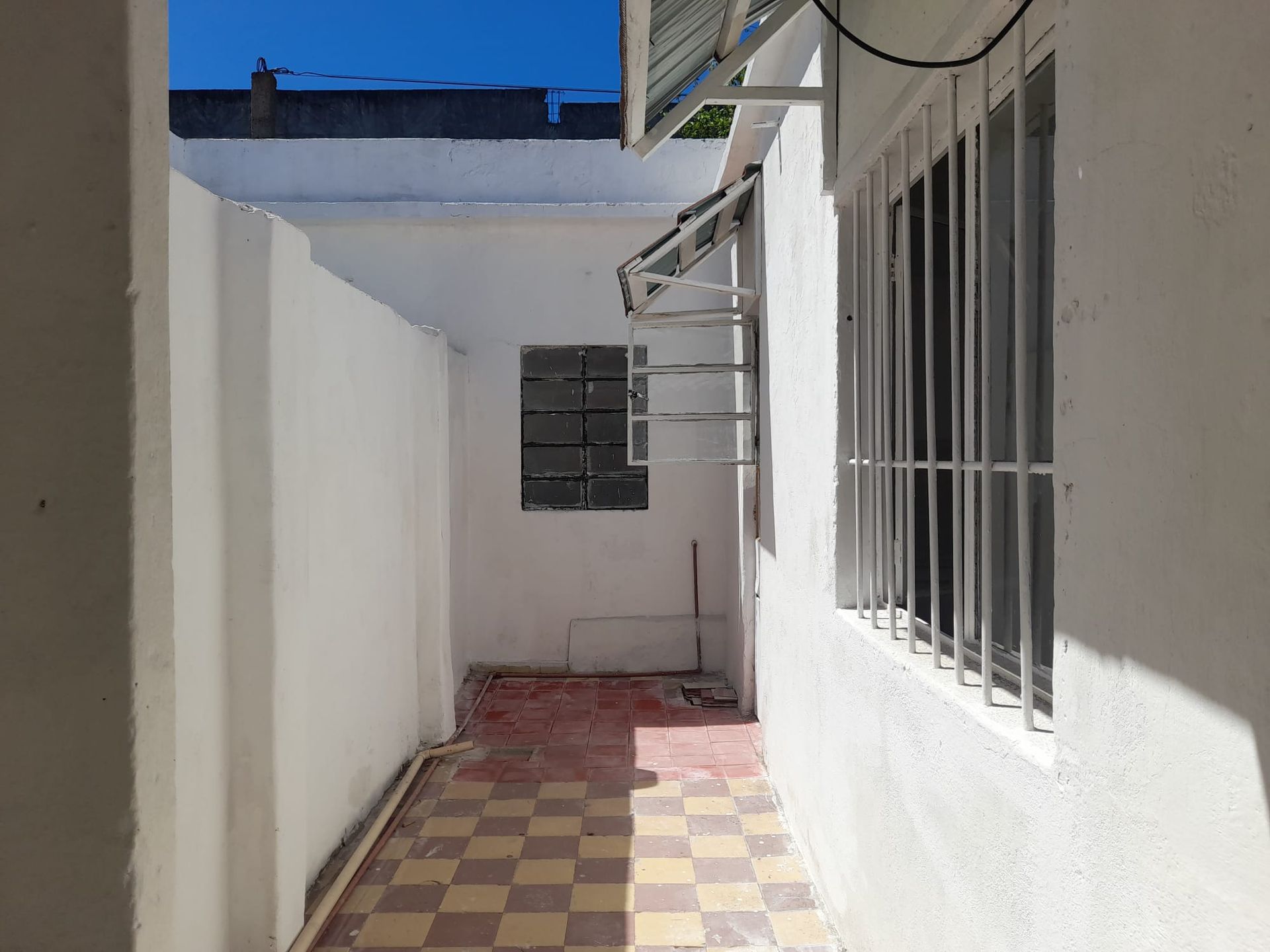 Alquiler apto un dormitorio Aires Puros patio · Foto 8