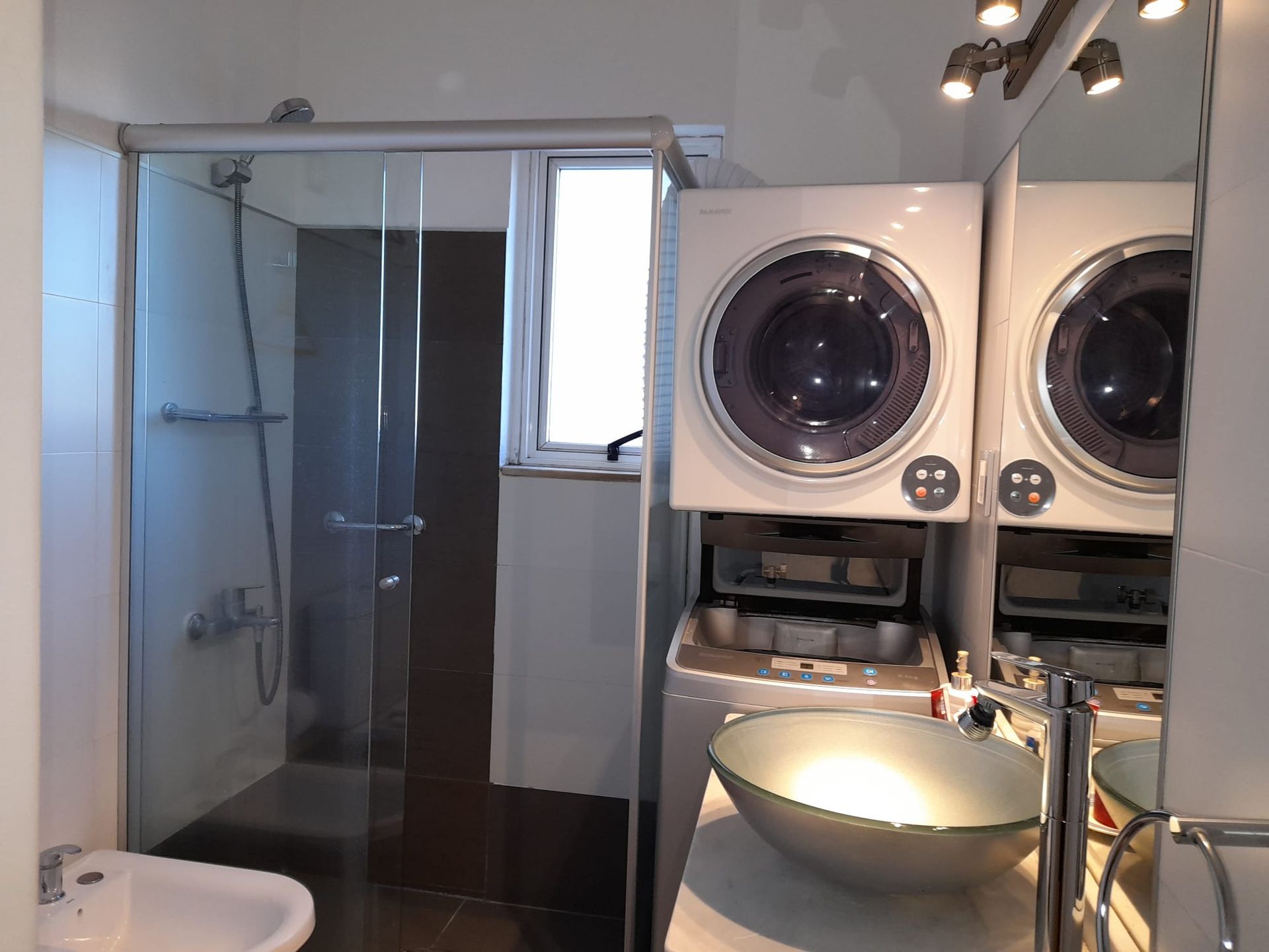 ALQUILER UN DORMITORIO Y BALCÓN EN PARQUE RODO · Foto 8
