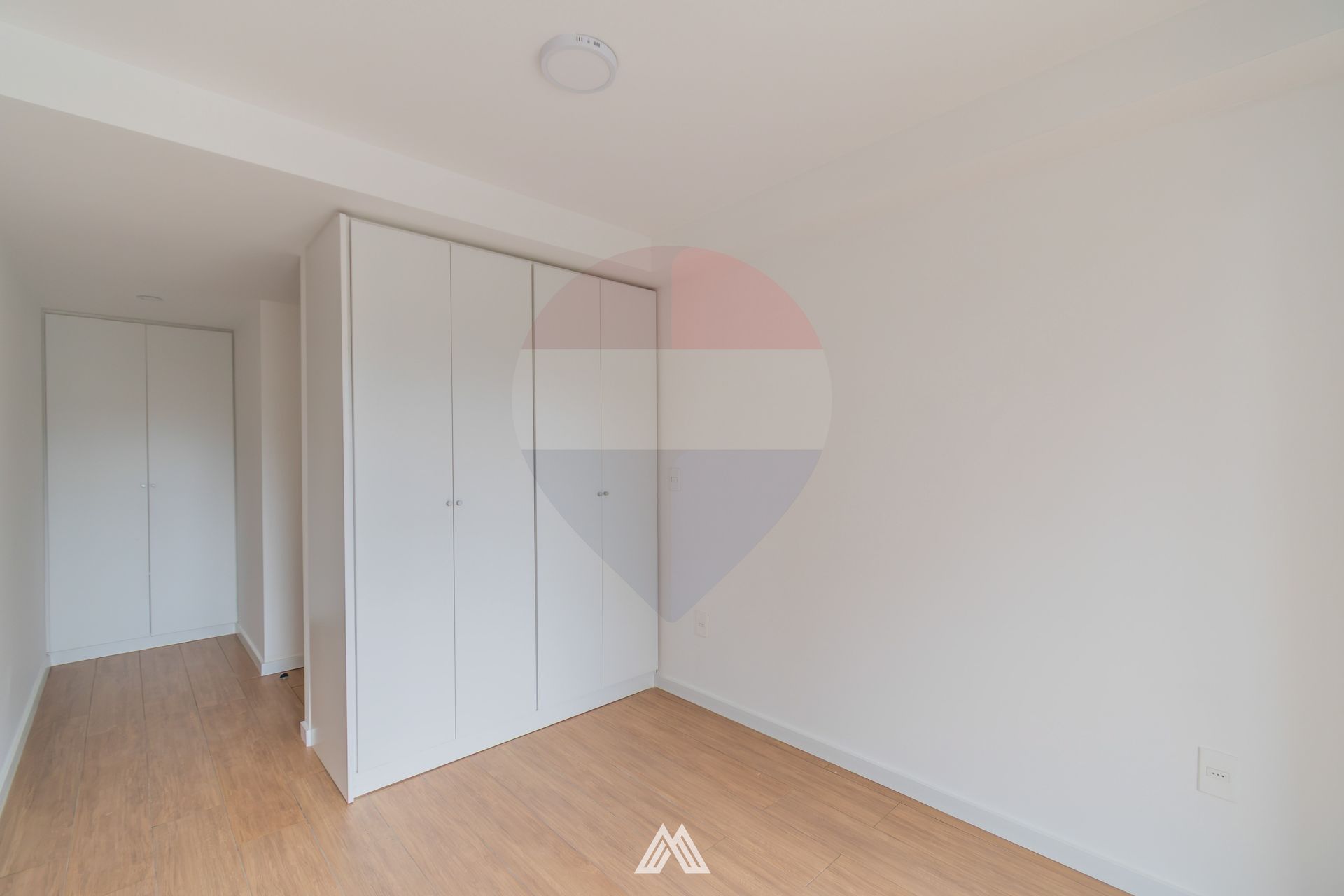 ALQUILER en MALVIN  1 Dormitorio COCHERA y BALCÓN · Foto 10