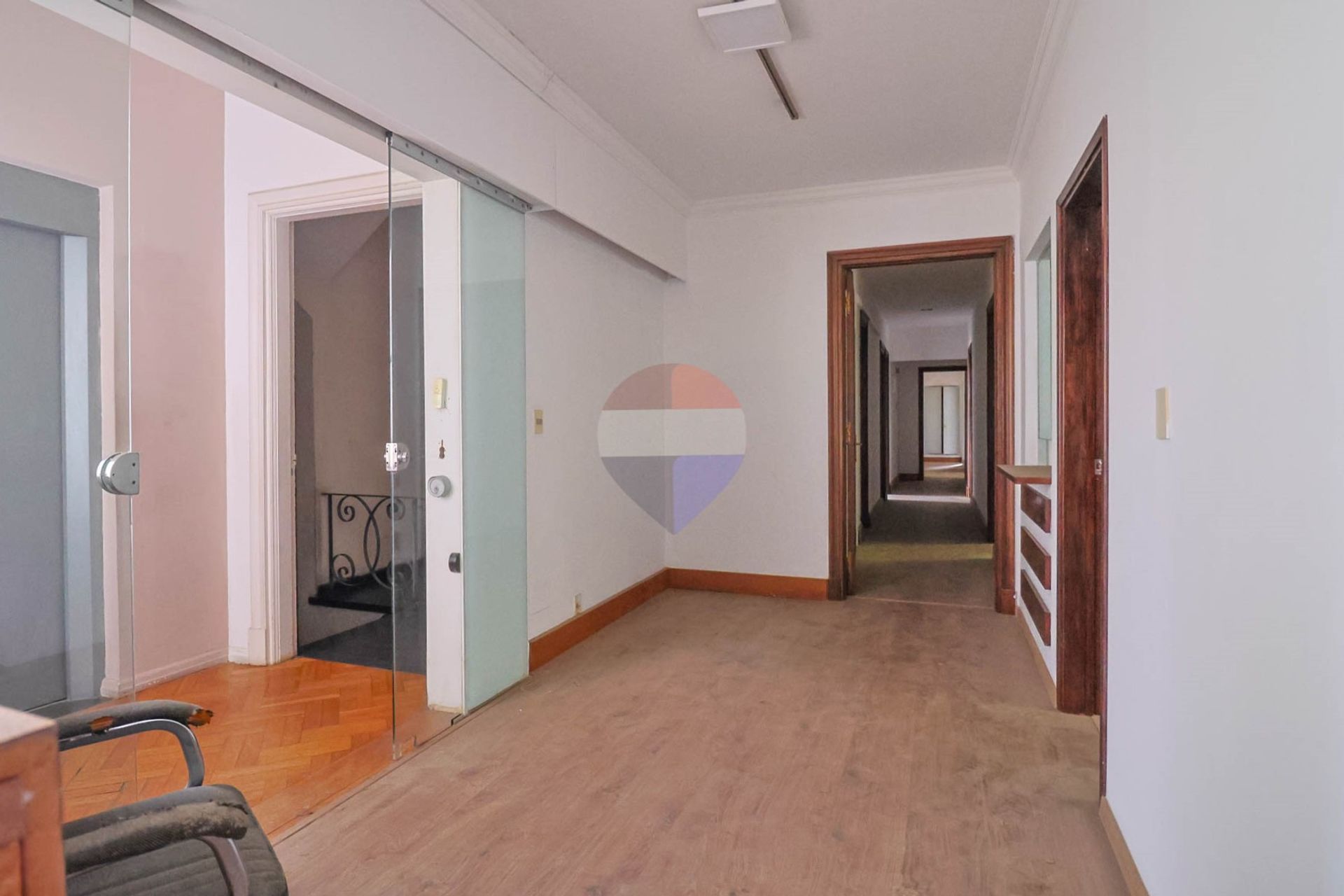 Alquiler de piso de oficinas en el Centro c/garage · Foto 4
