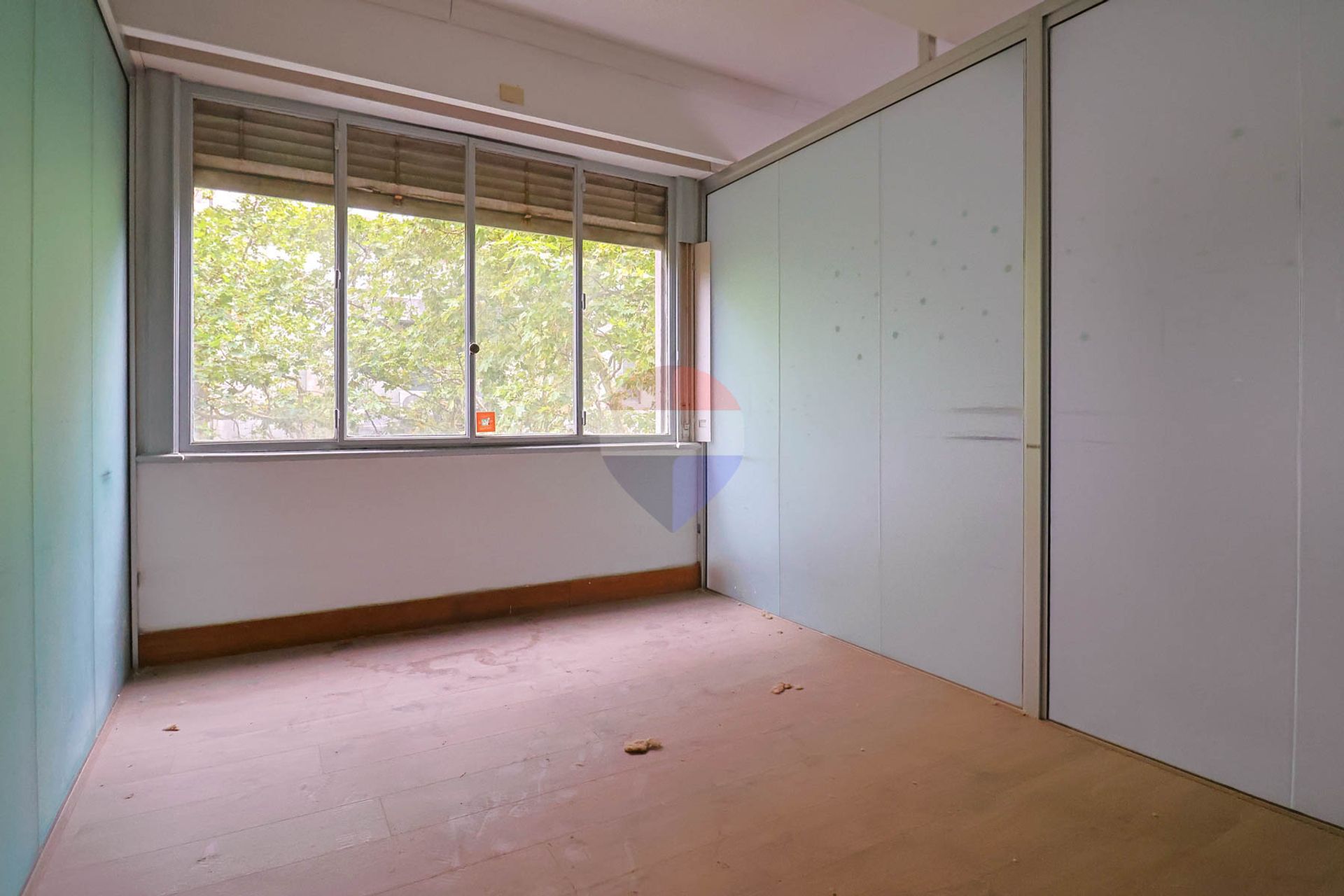 Alquiler de piso de oficinas en el Centro c/garage · Foto 7
