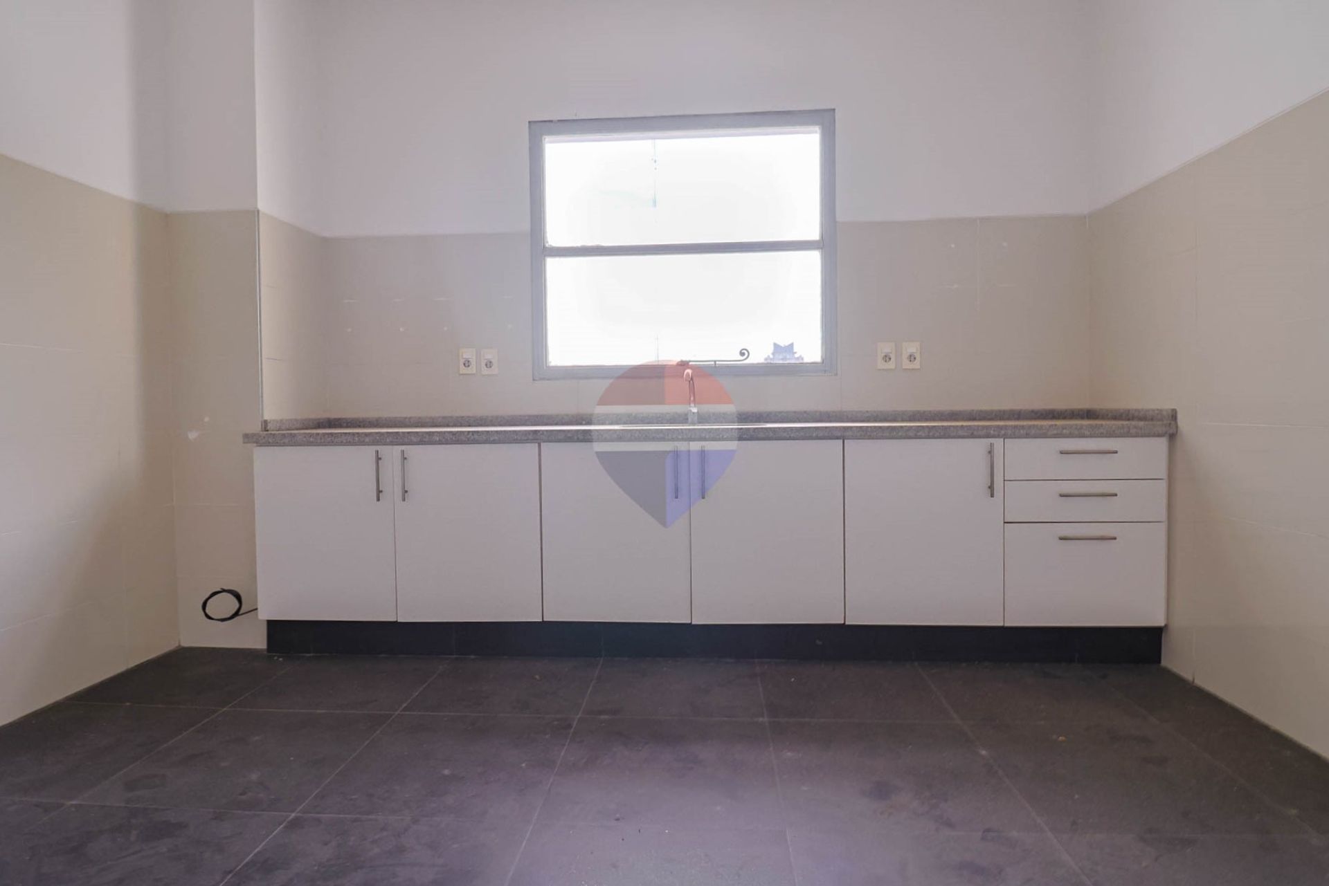 Alquiler de piso de oficinas en el Centro c/garage · Foto 5