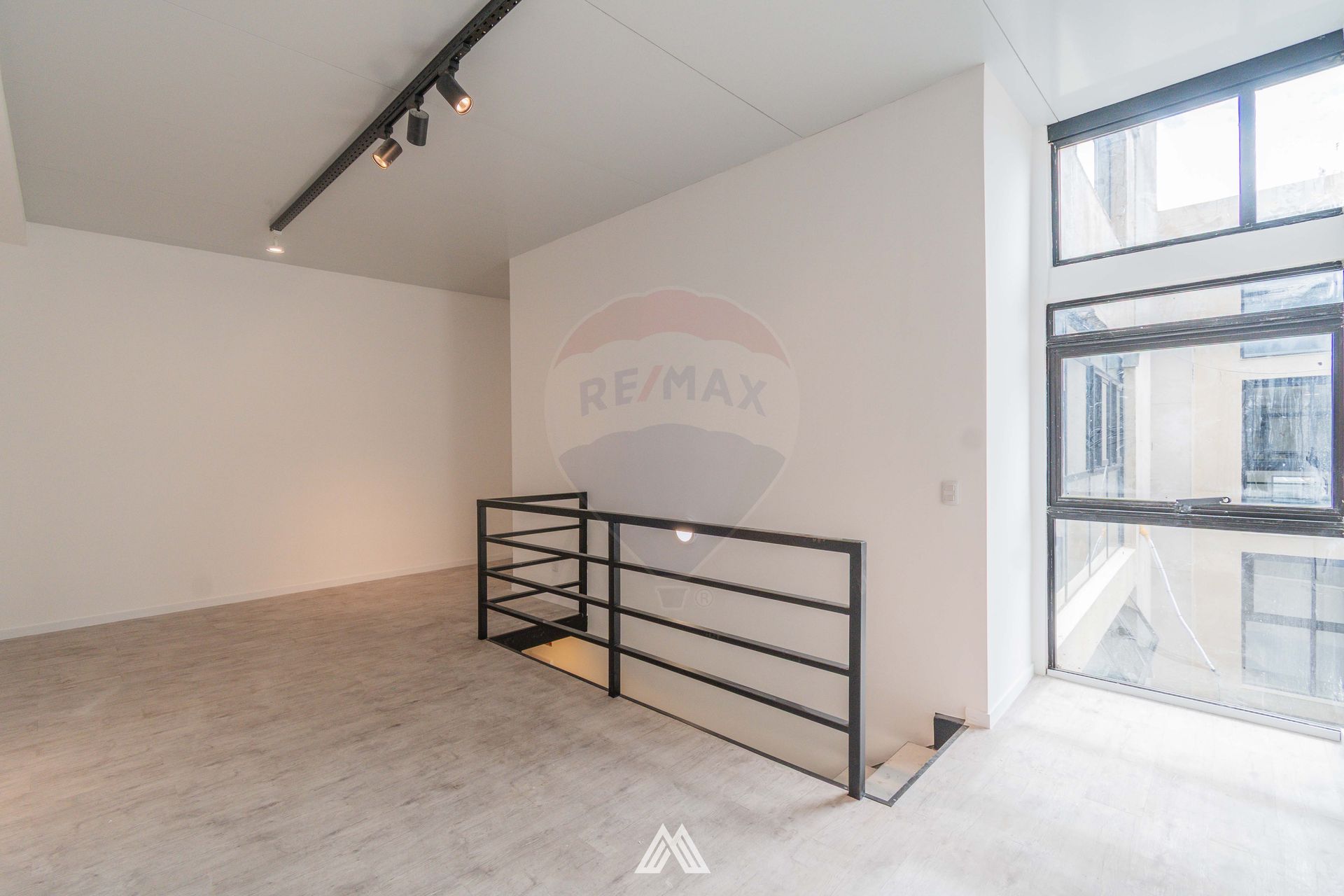 Alquiler y o Venta oficina reciclado Ciudad Vieja · Foto 11