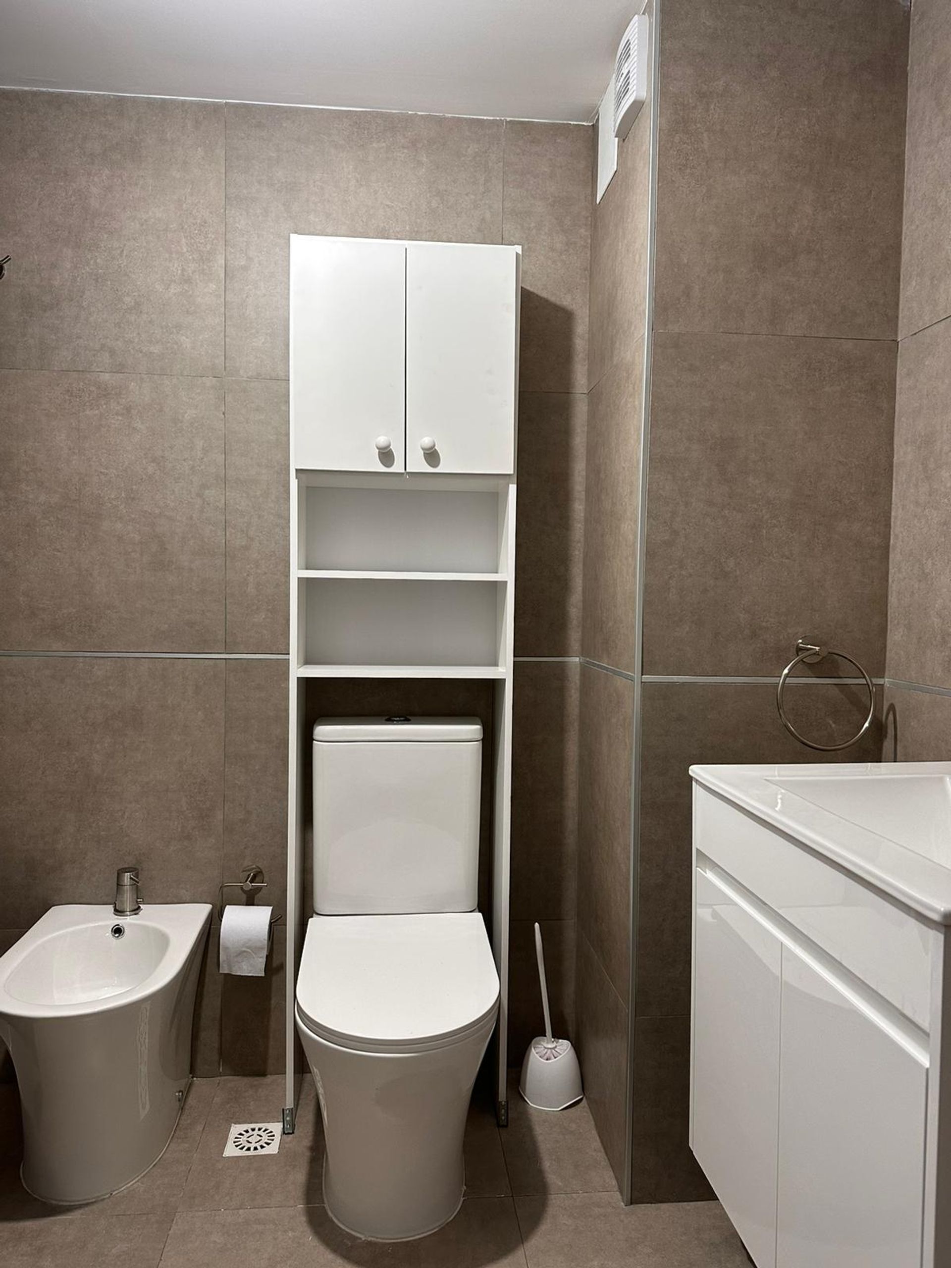 Alquiler un dormitorio con garaje y balcón Cordón · Foto 10