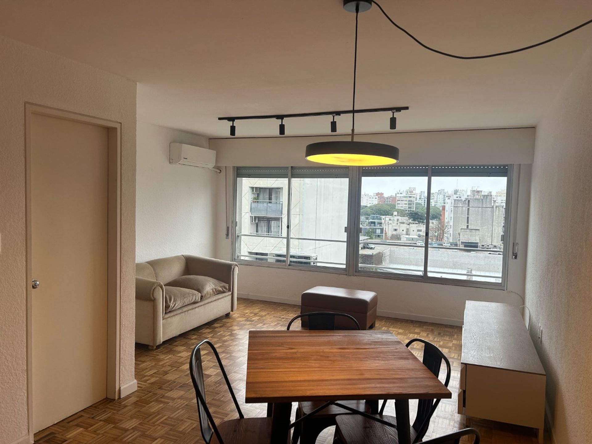 ALQUILER 1 DORMITORIO AL FRENTE PUNTA CARRETAS