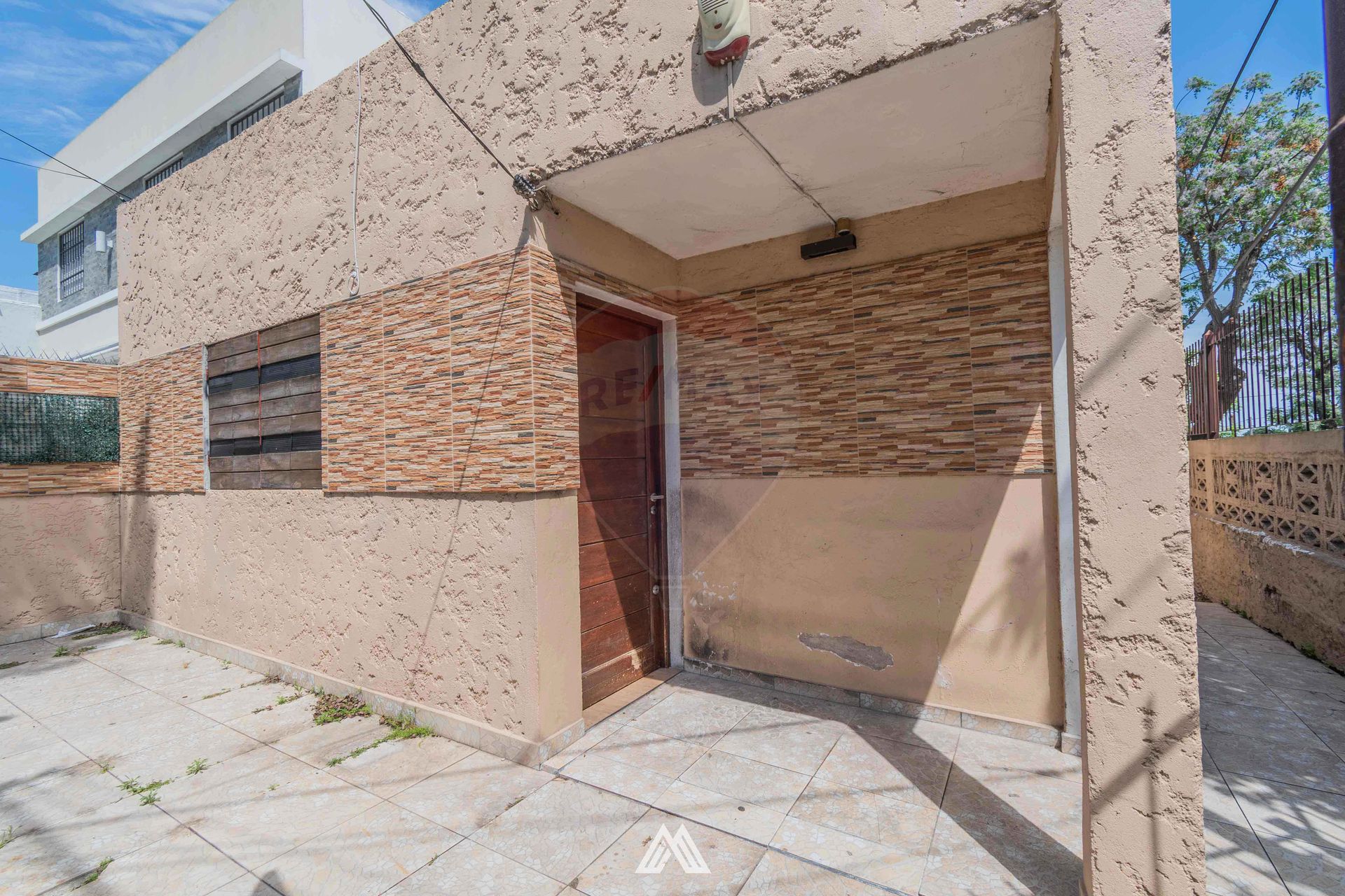 VENTA CASA 2 DORMITORIOS PATIO Y GARAJE CERRITO