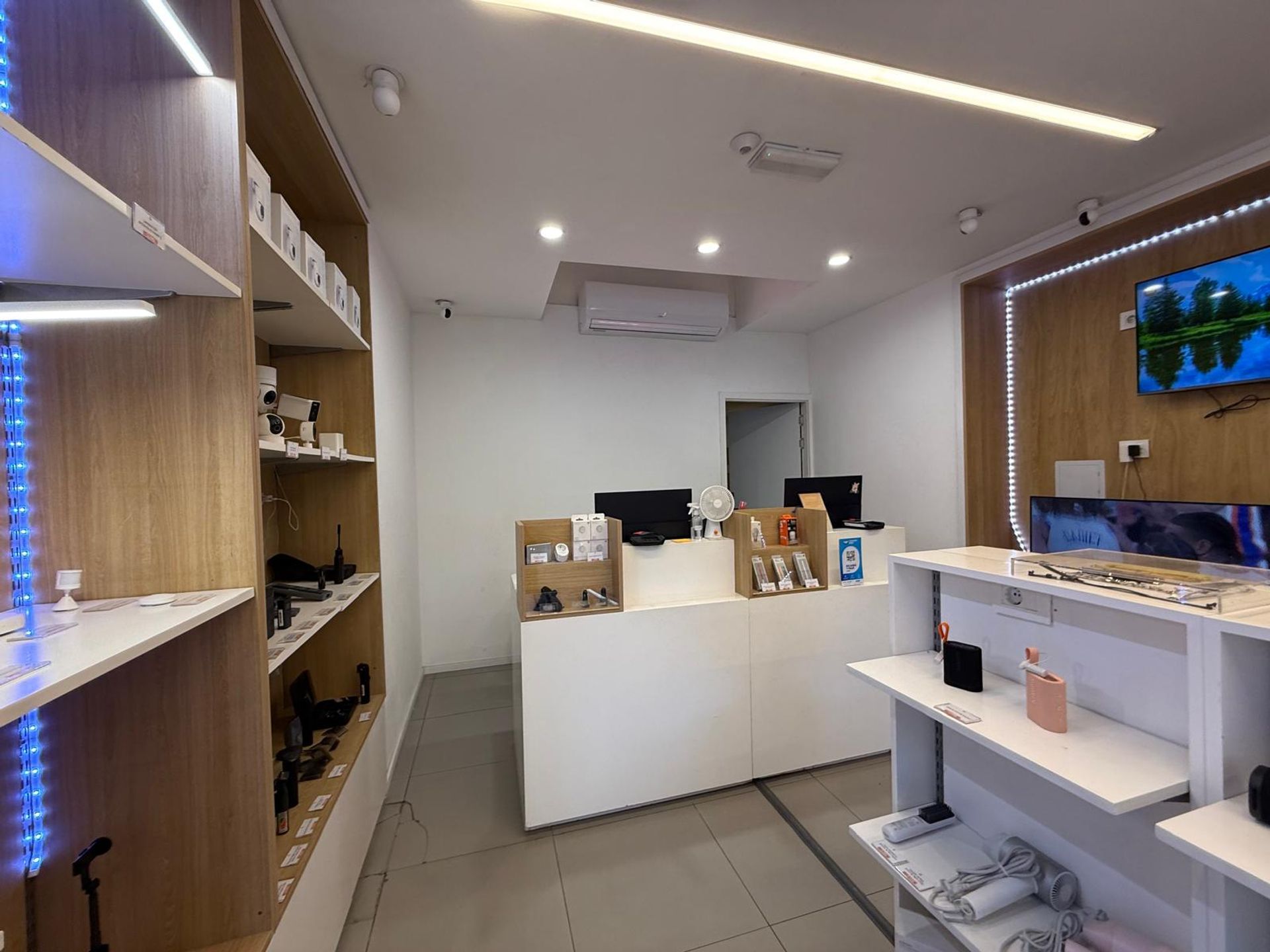 ALQUILER LOCAL COMERCIAL 8 DE OCTUBRE UNIÓN · Foto 4