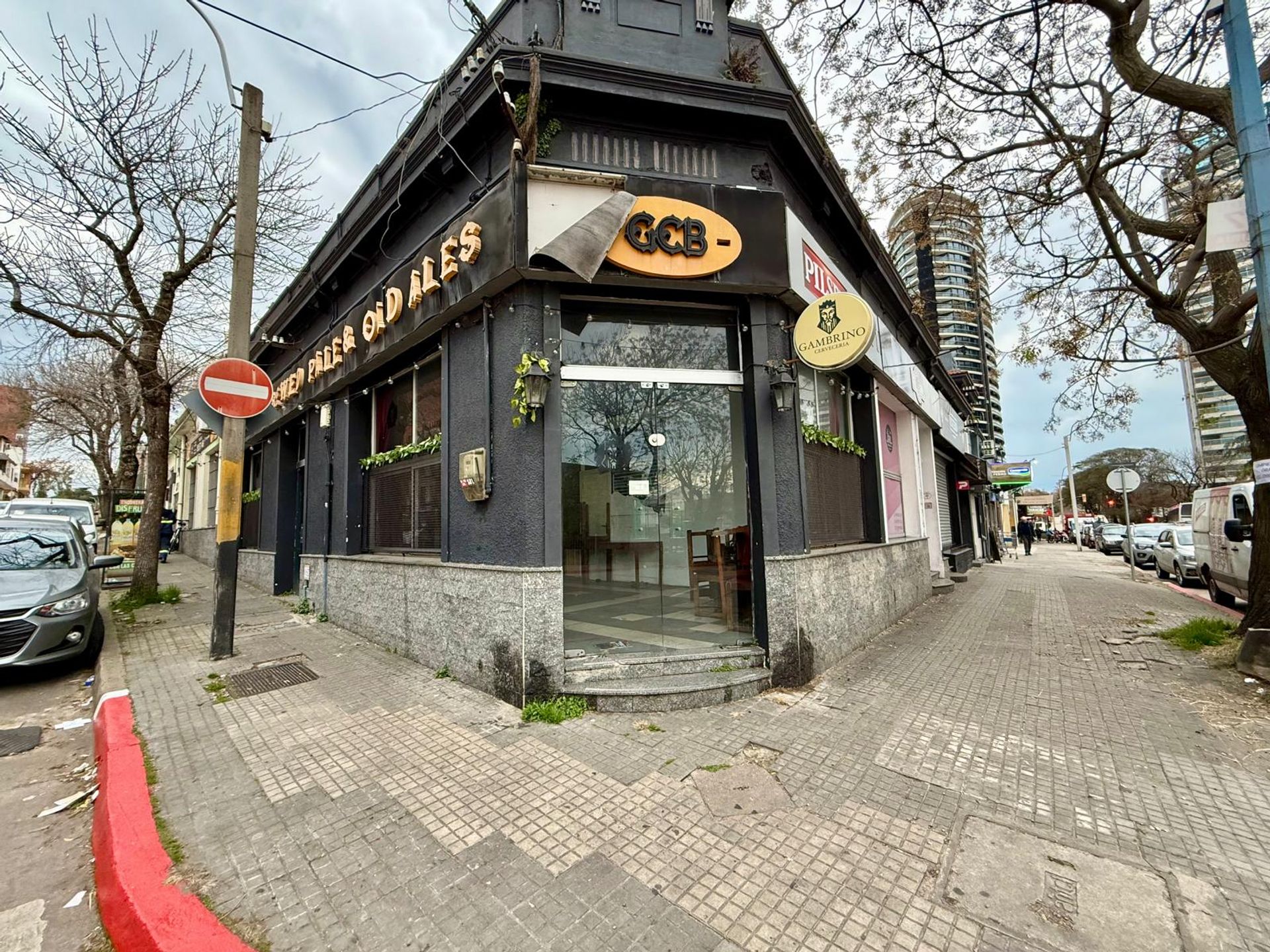 ALQUILER LOCAL COMERCIAL ESQUINA MALVIN · Foto 2