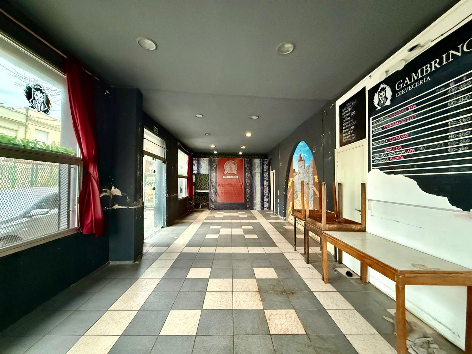 ALQUILER LOCAL COMERCIAL ESQUINA MALVIN · Foto 1