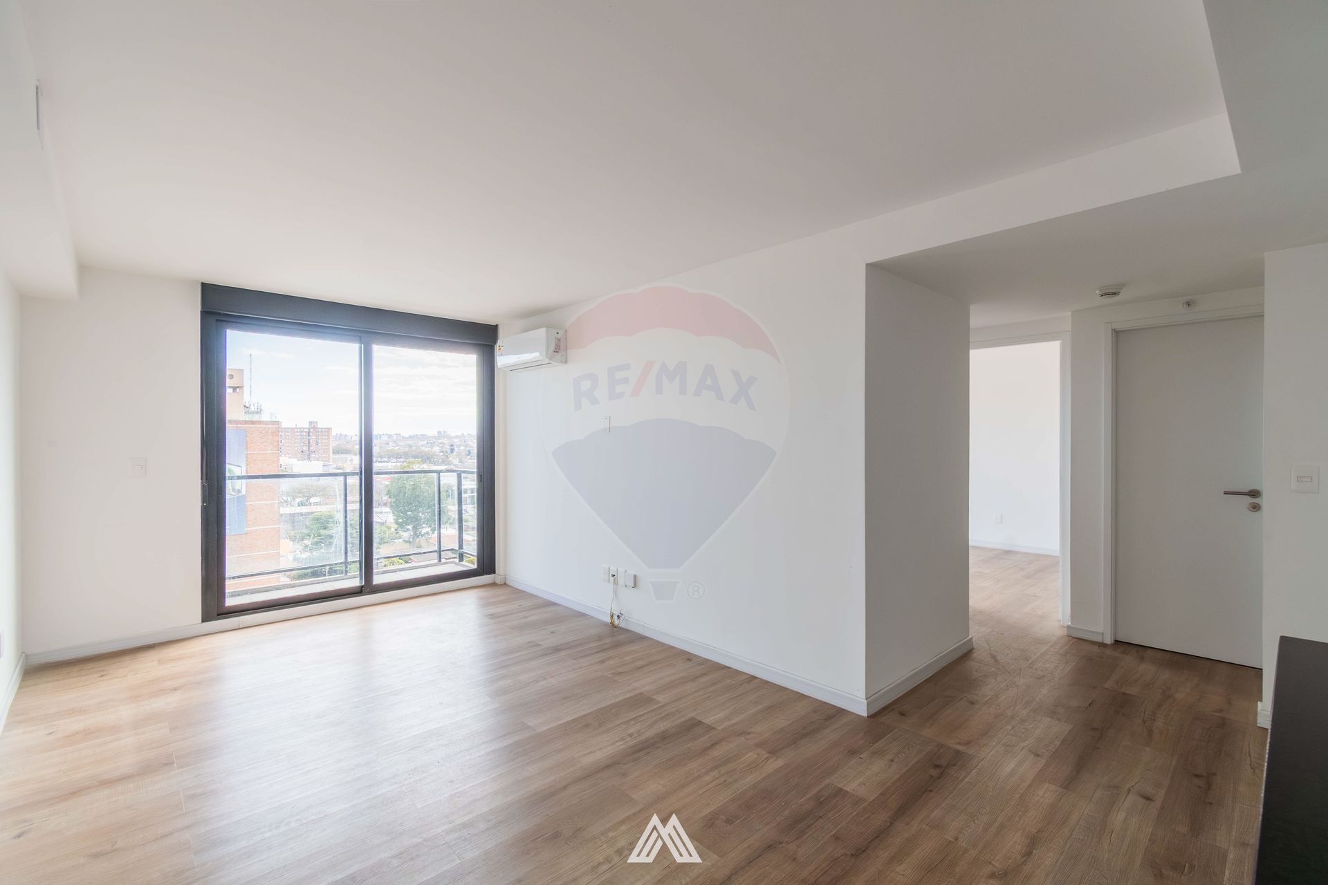 Alquiler Apartamento 2 Dormitorios y Balcón Malvin · Foto 2