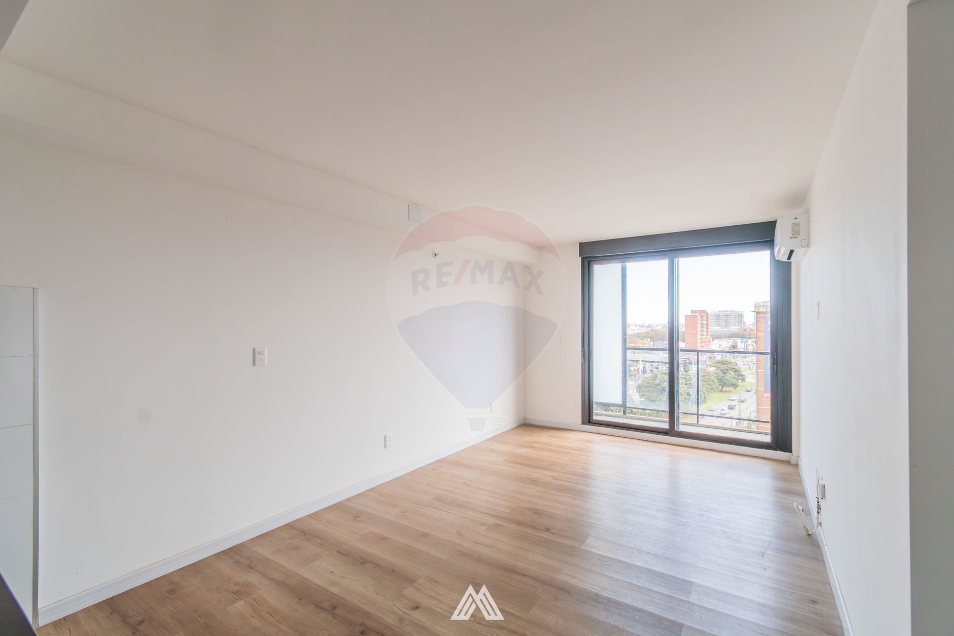 Alquiler Apartamento 2 Dormitorios y Balcón Malvin