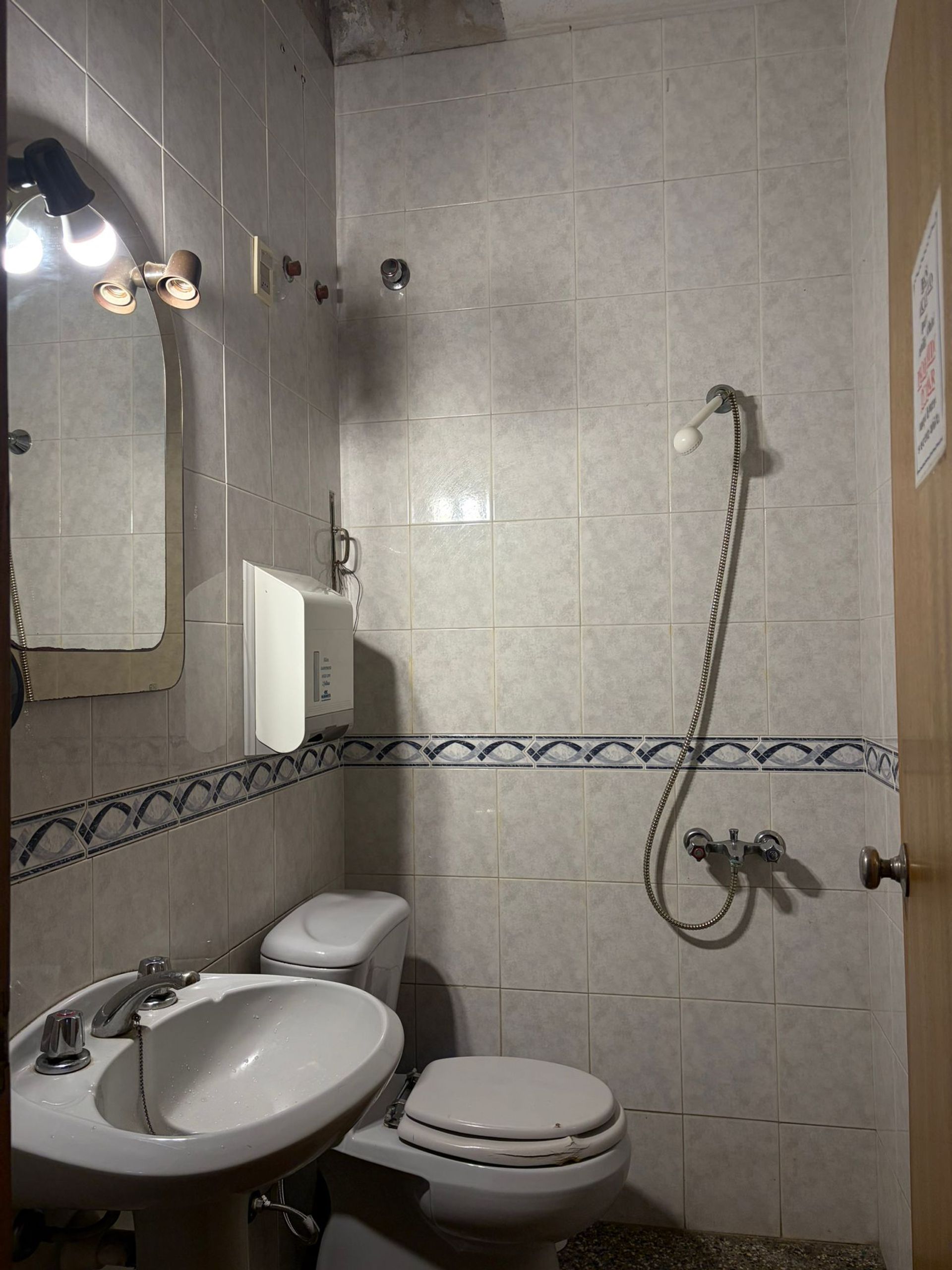 ALQUILER LOCAL COMERCIAL CENTRO LAS PIEDRAS · Foto 8