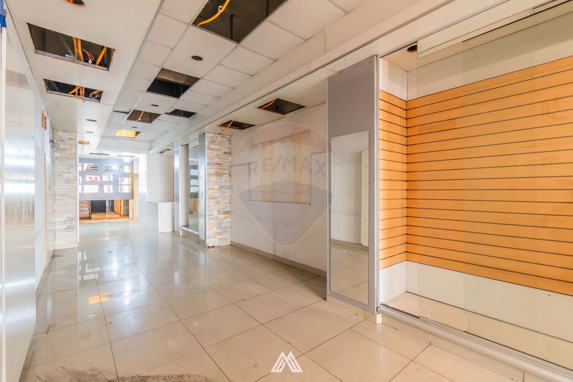 ALQUILER LOCAL COMERCIAL CORDON 18 DE JULIO · Foto 3