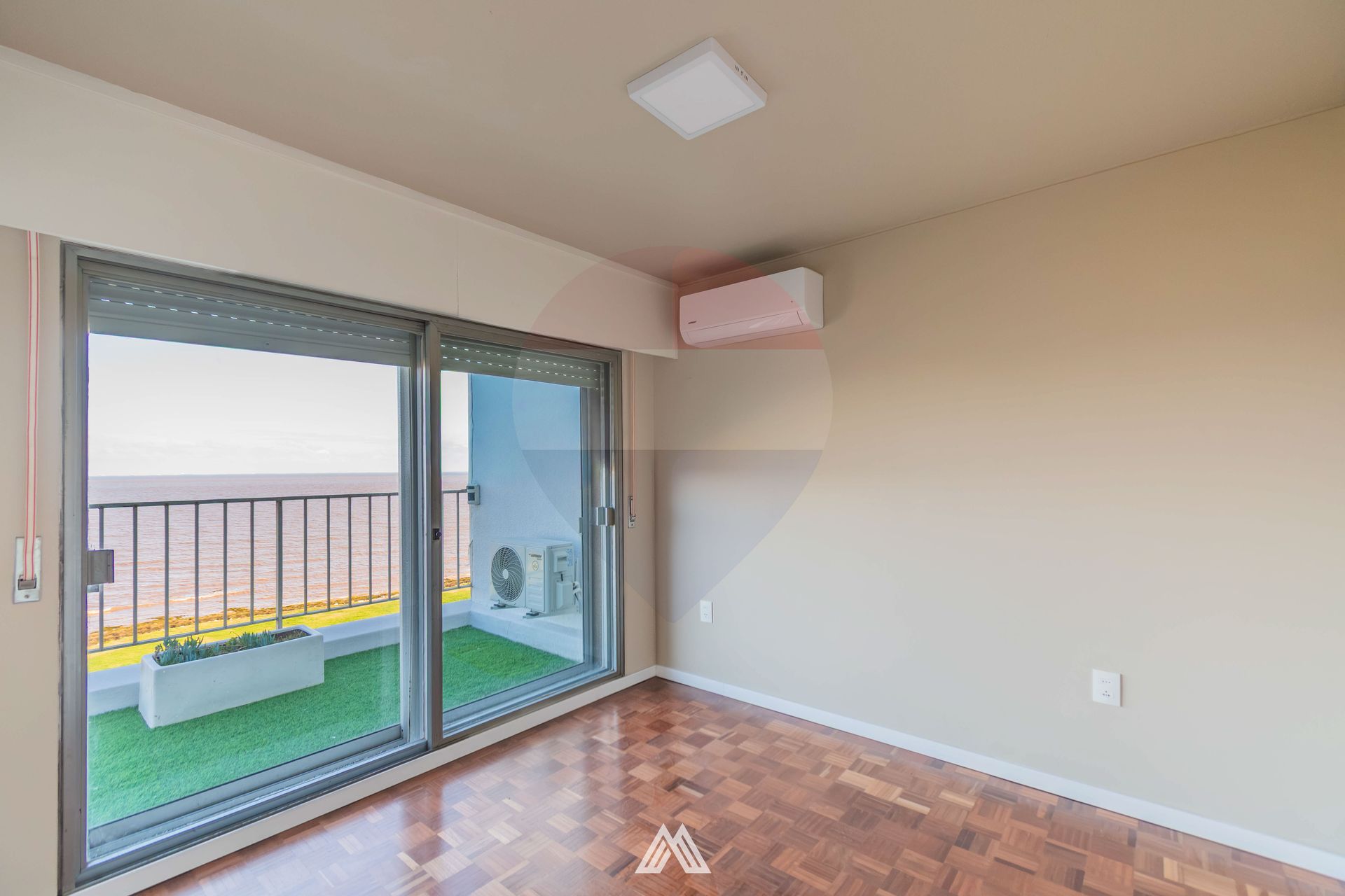 Alquiler Penthouse Rambla, 2 dorm. Punta Carretas. · Foto 12