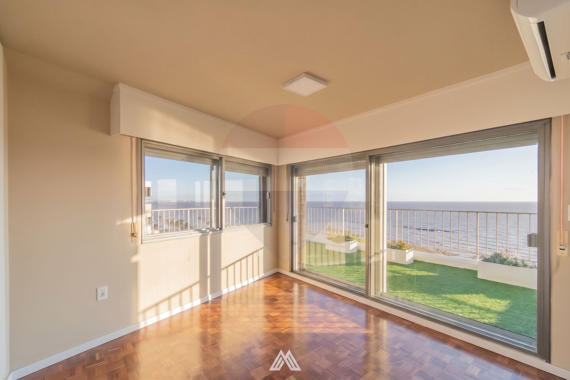 Alquiler Penthouse Rambla, 2 dorm. Punta Carretas. · Foto 9