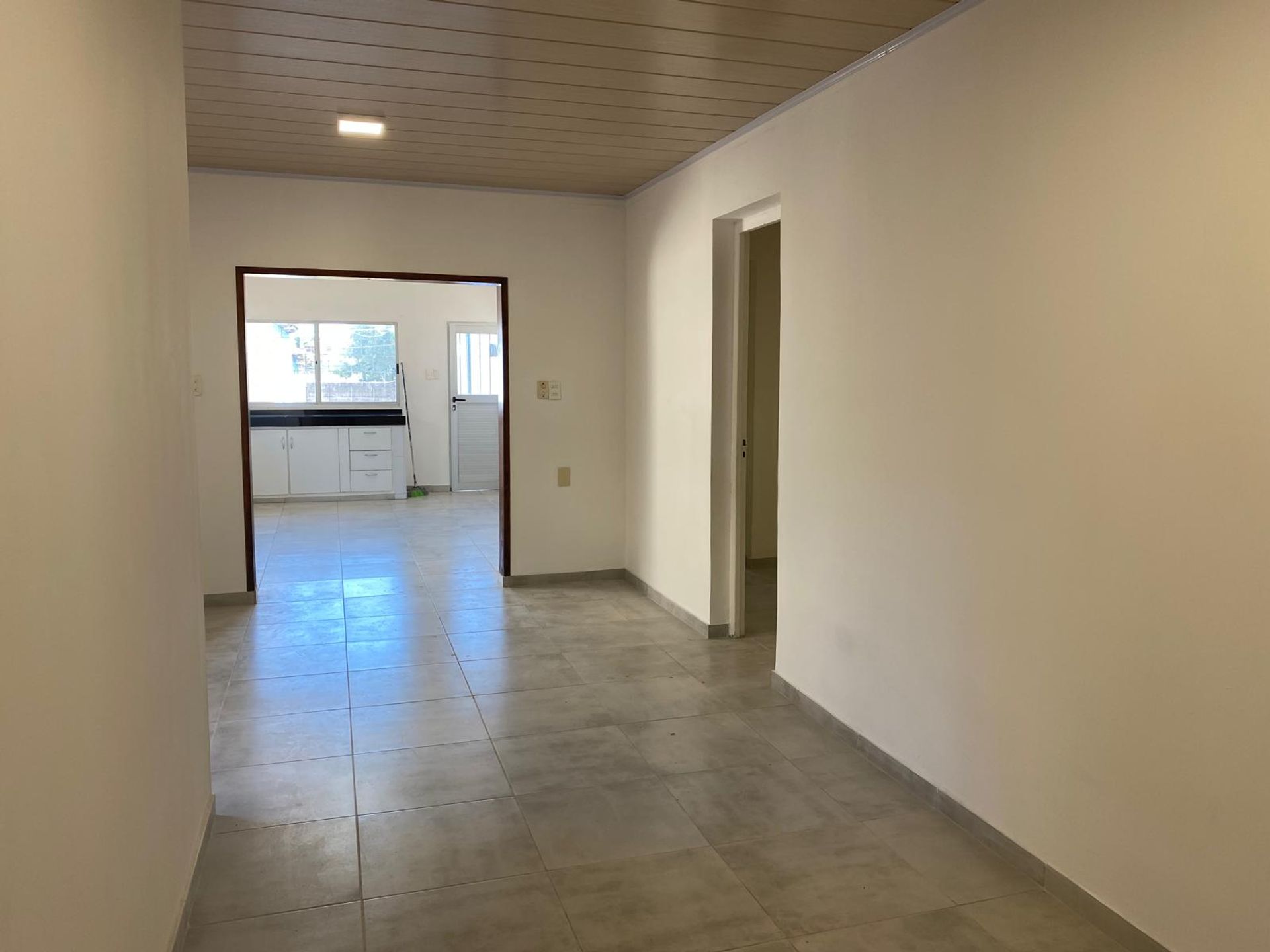 Alquiler casa tres dormitorios y cochera en Pando · Foto 3