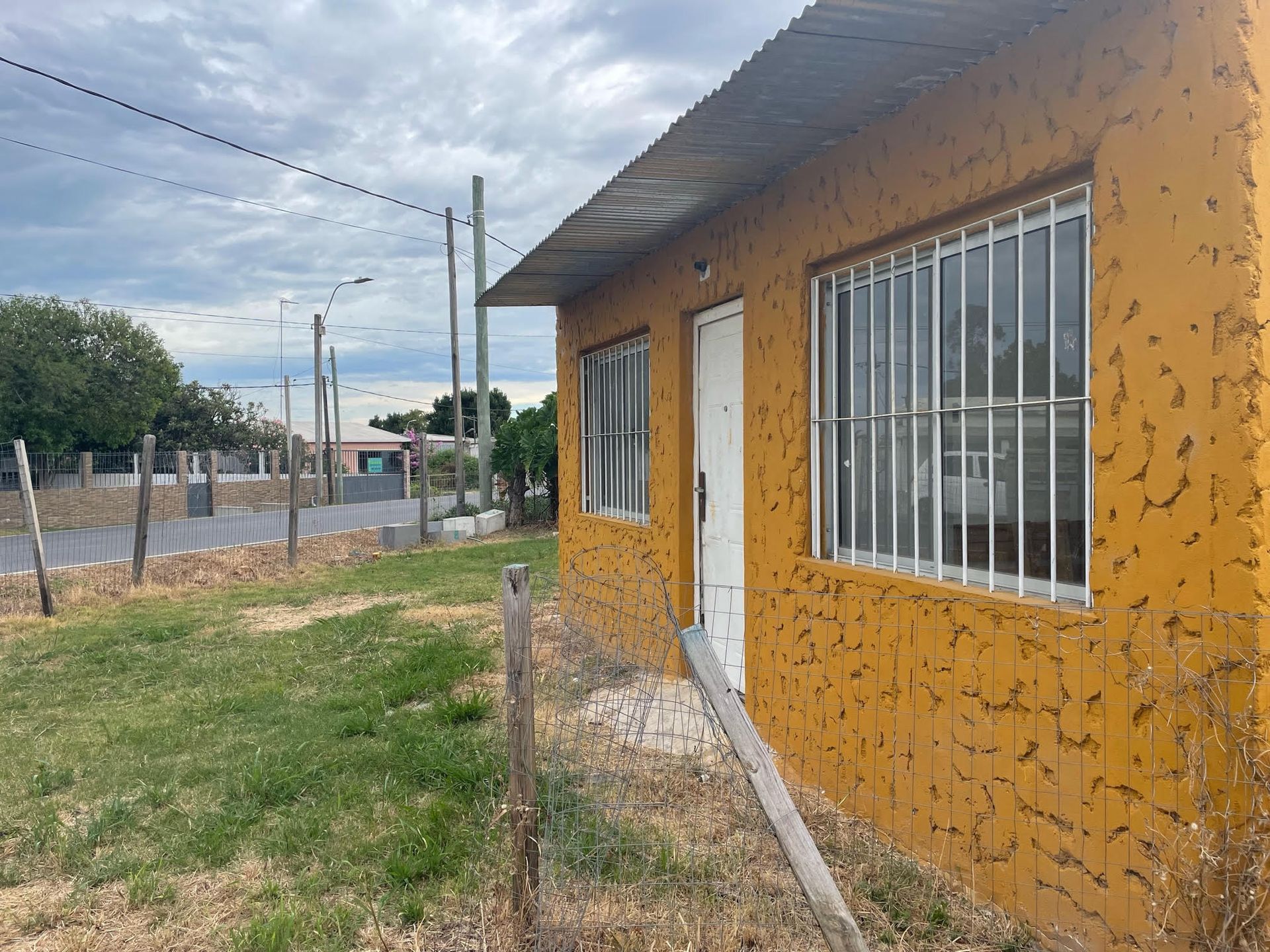 Alquiler casa de 2 dormitorios en Joaquín Suárez · Foto 1
