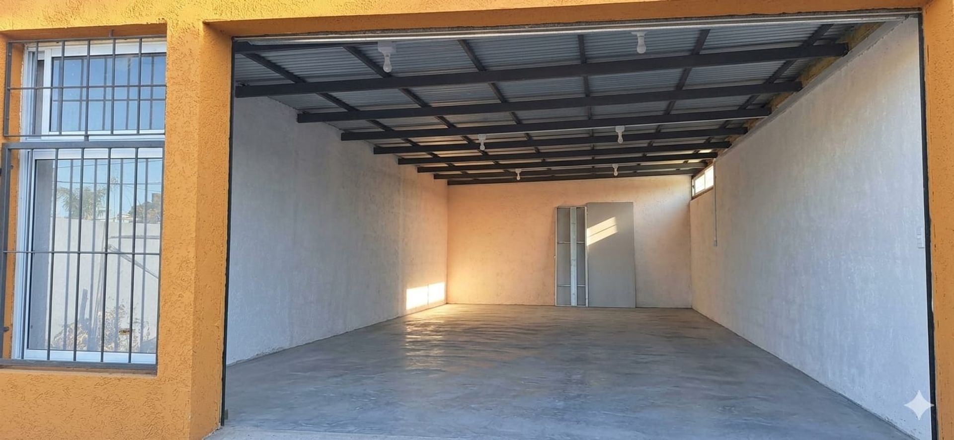 Alquiler de local Comercial a estrenar en Pando · Foto 2