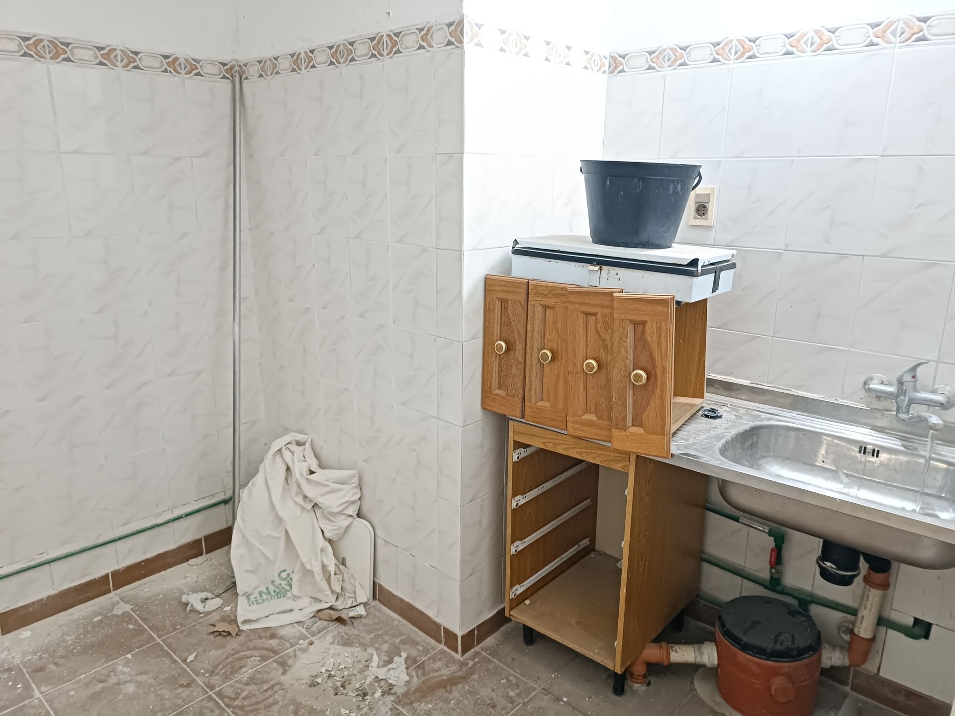 ALQUILER SALON COMERCIAL POCITOS · Foto 7