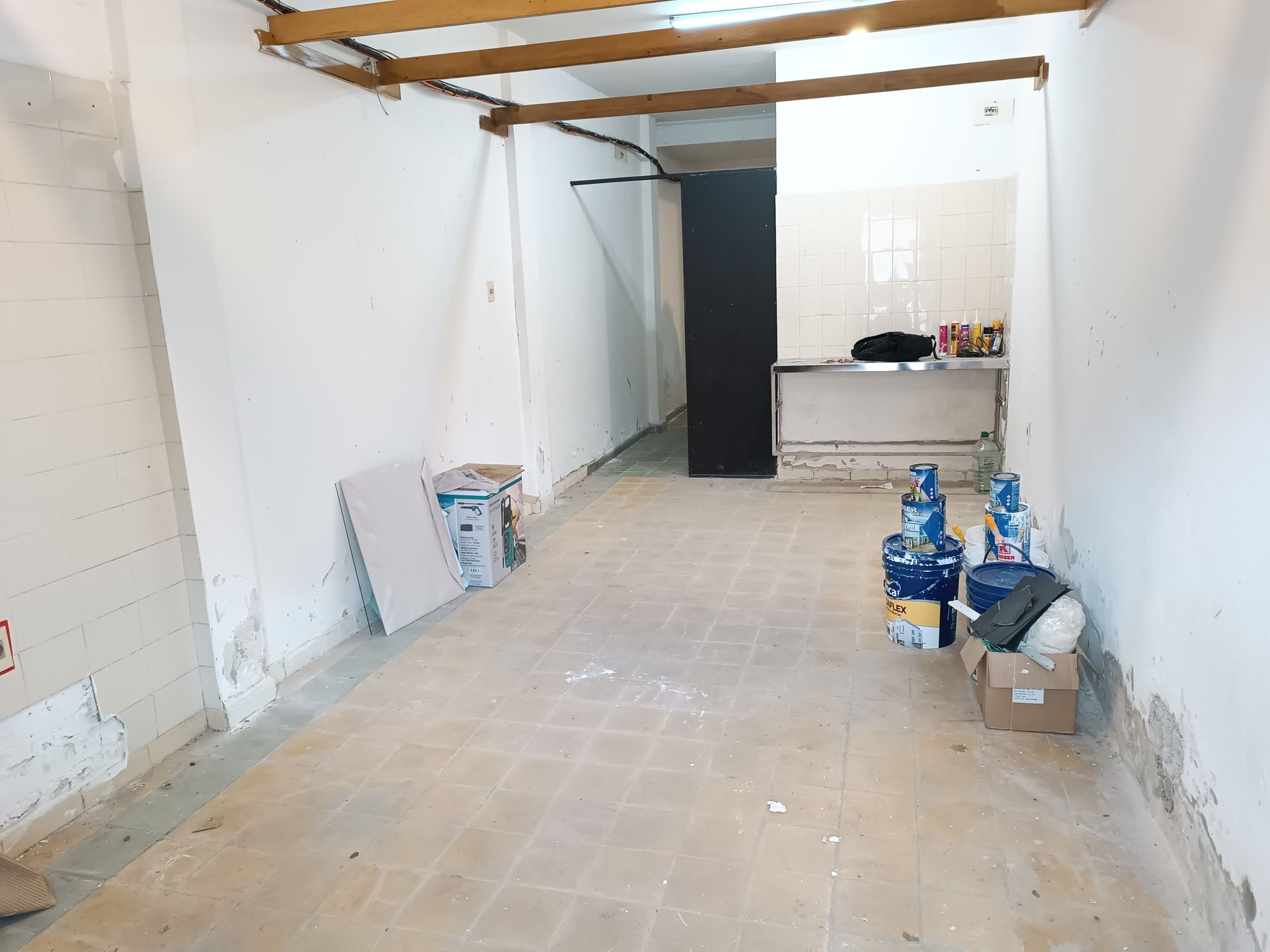 ALQUILER SALON COMERCIAL POCITOS · Foto 3