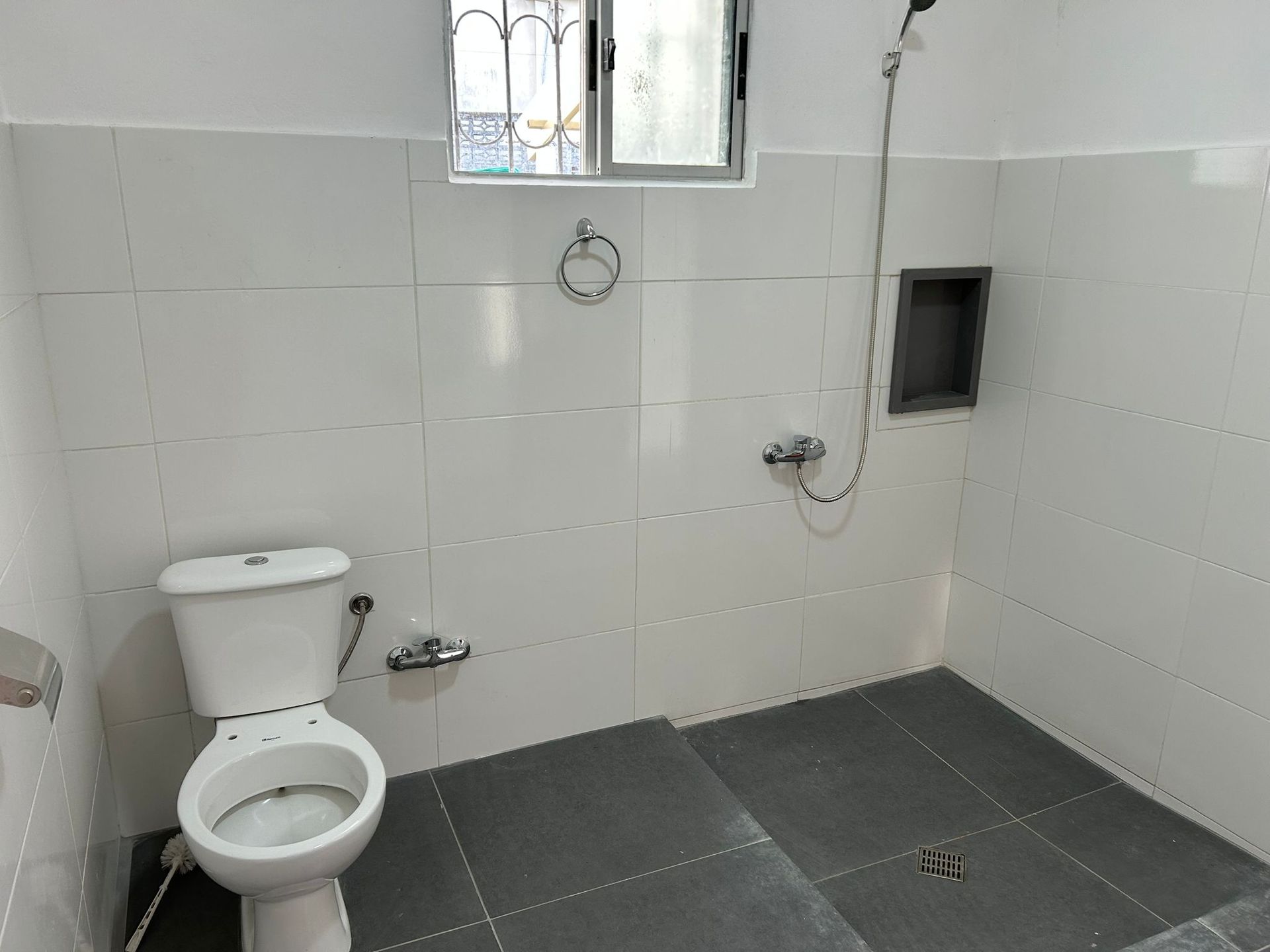 Se alquila local comercial en Av. Roosevelt, Pando · Foto 7