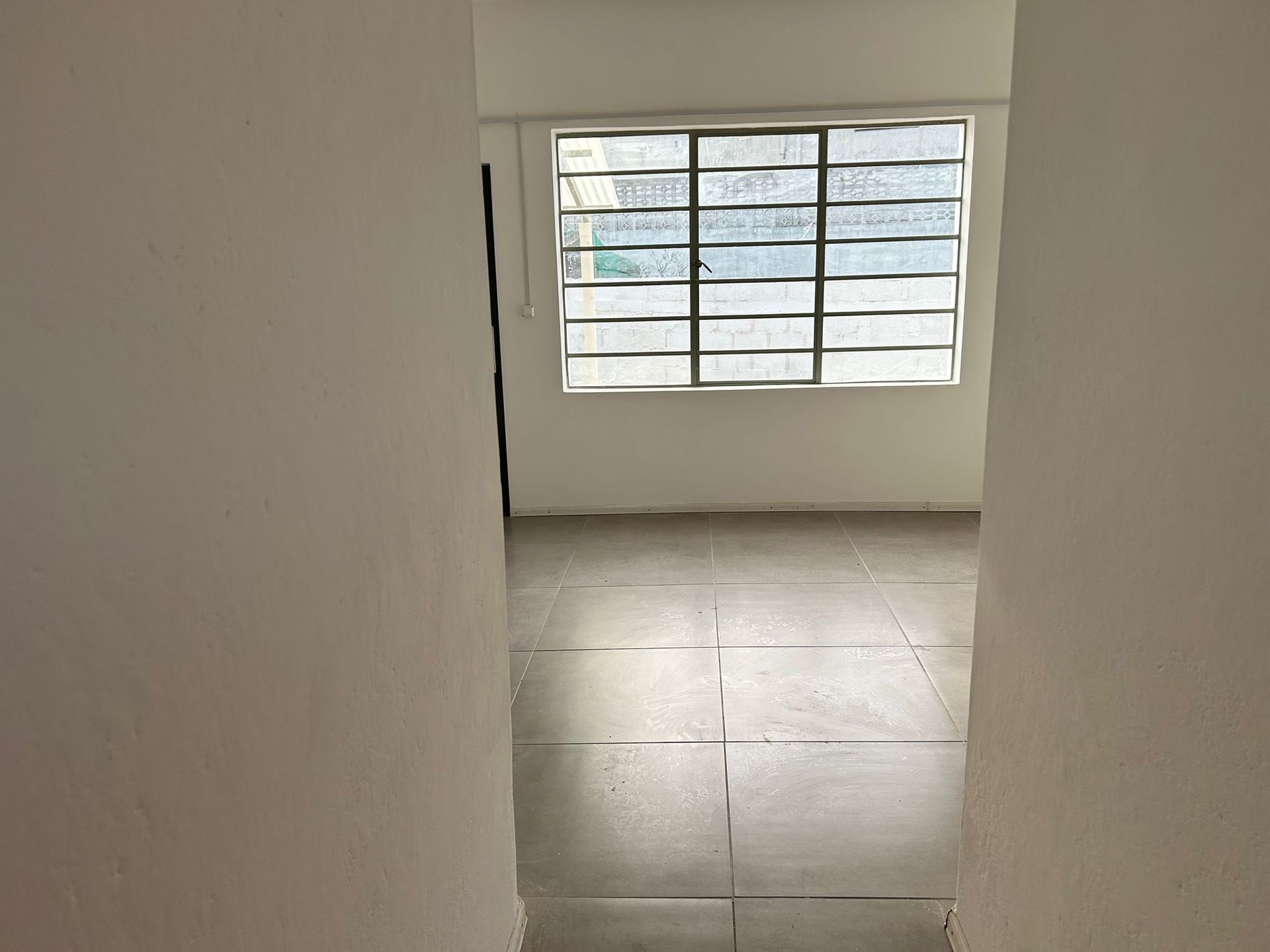 Se alquila local comercial en Av. Roosevelt, Pando · Foto 2