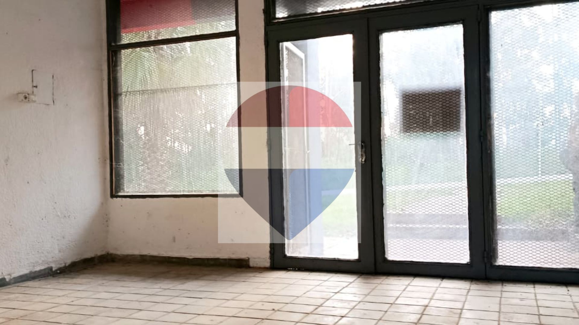 ALQUILER LOCAL COMERCIAL EN PANDO · Foto 3