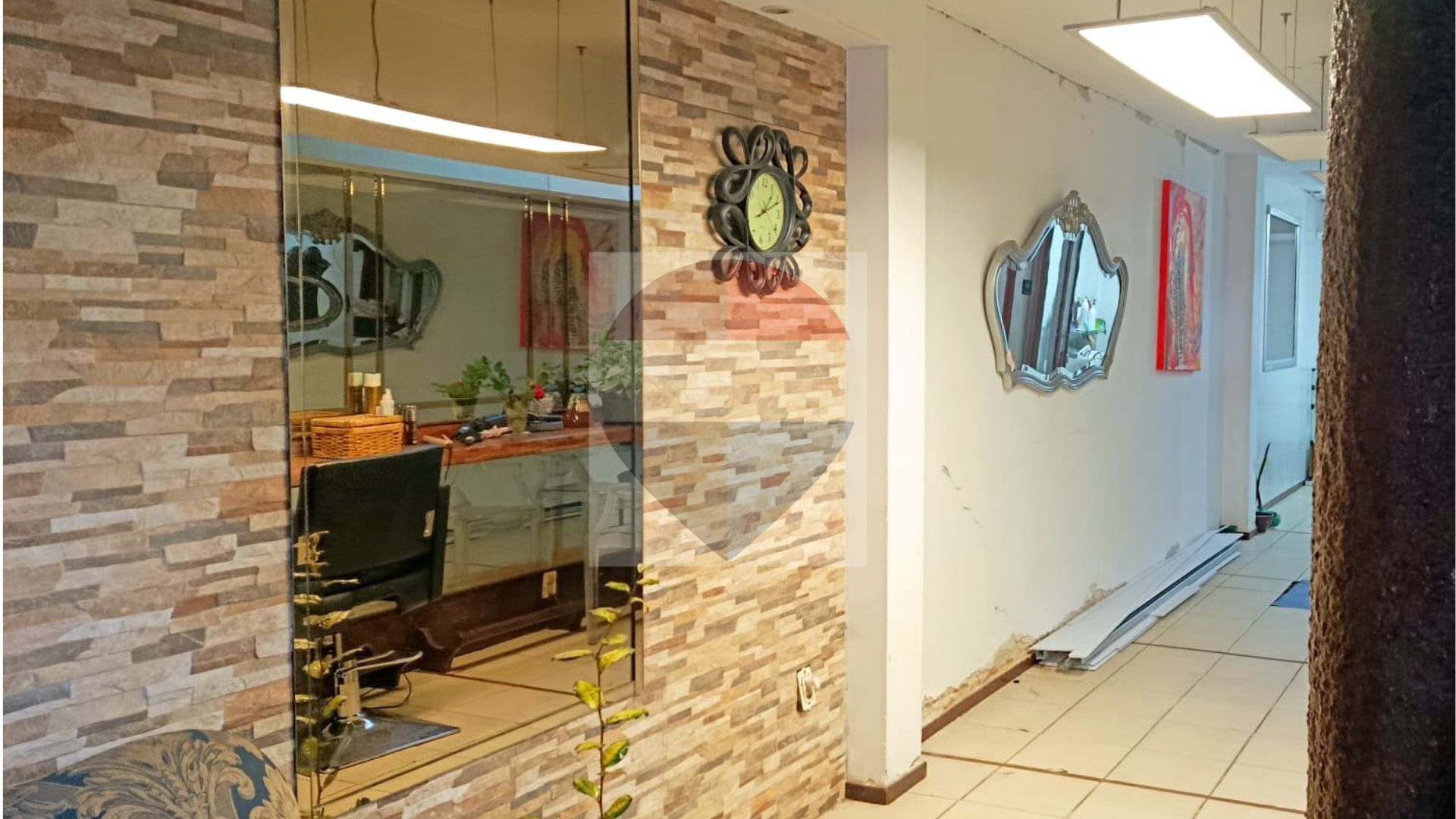 ALQUILER LOCAL COMERCIAL EN PANDO · Foto 2