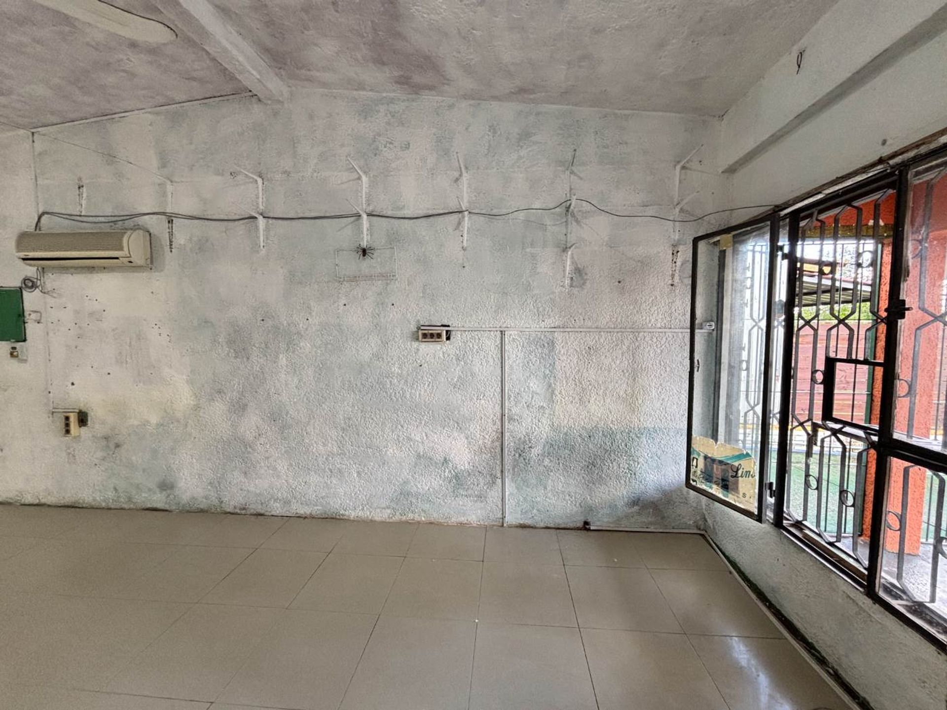ALQUILER LOCAL COMERCIAL EN BARROS BLANCOS KM27 · Foto 4