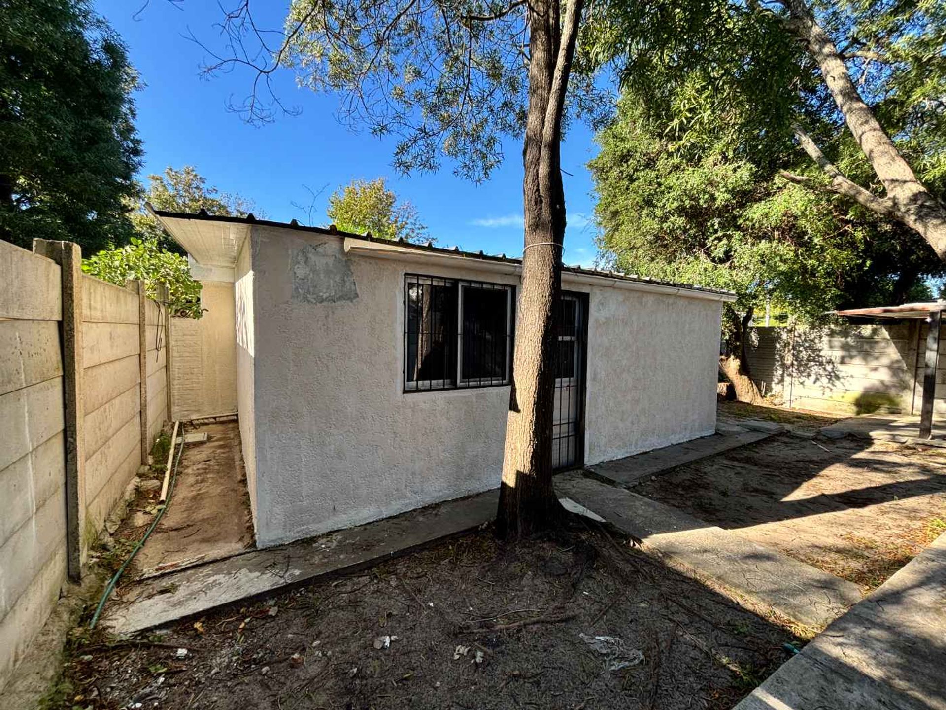 ALQUILER CASA 2 DORMITORIOS Y COCHERA EN SAN LUIS · Foto 4