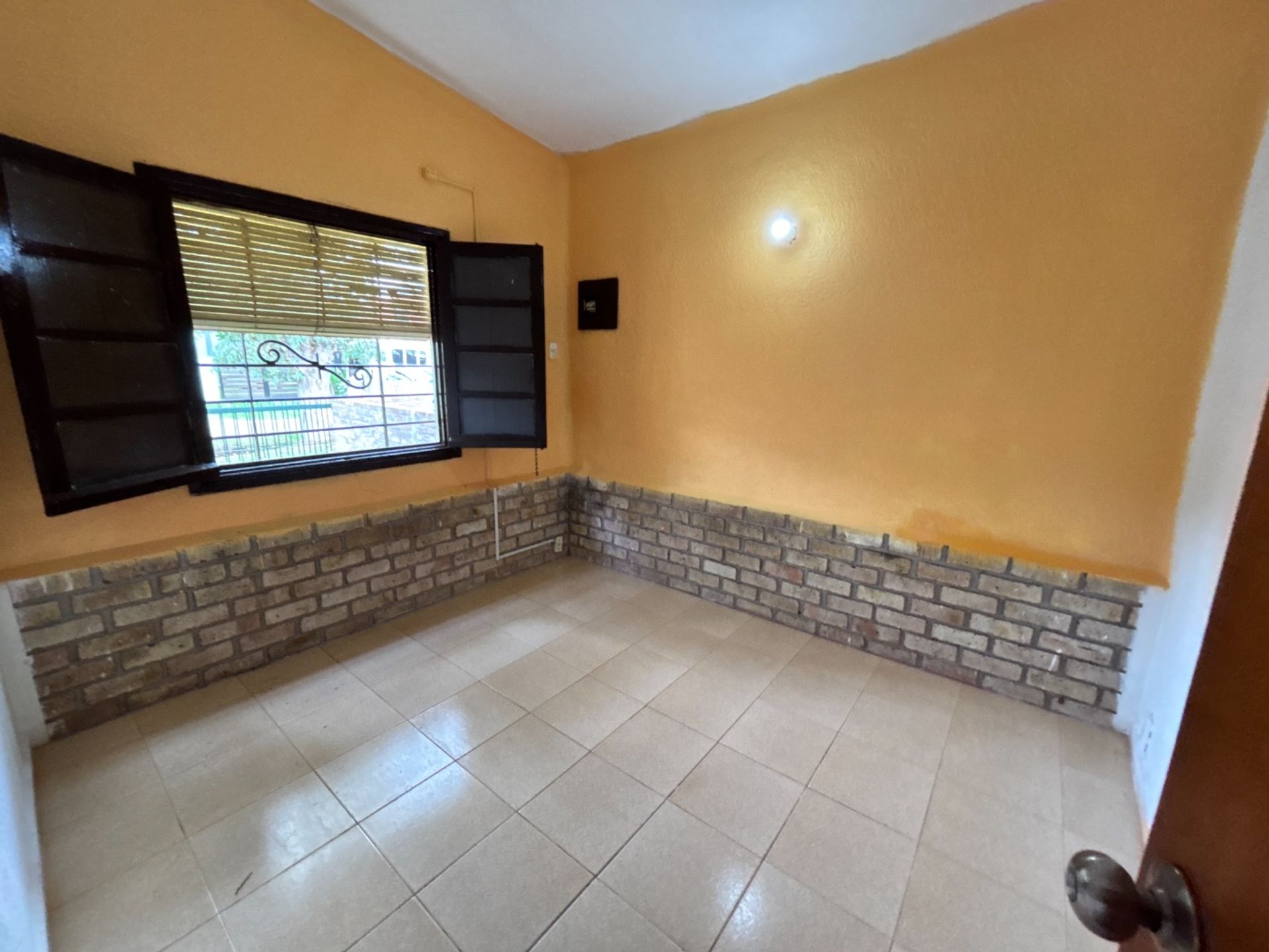 ALQUILER CASA 2 DORMITORIOS Y COCHERA EN SAN LUIS · Foto 6