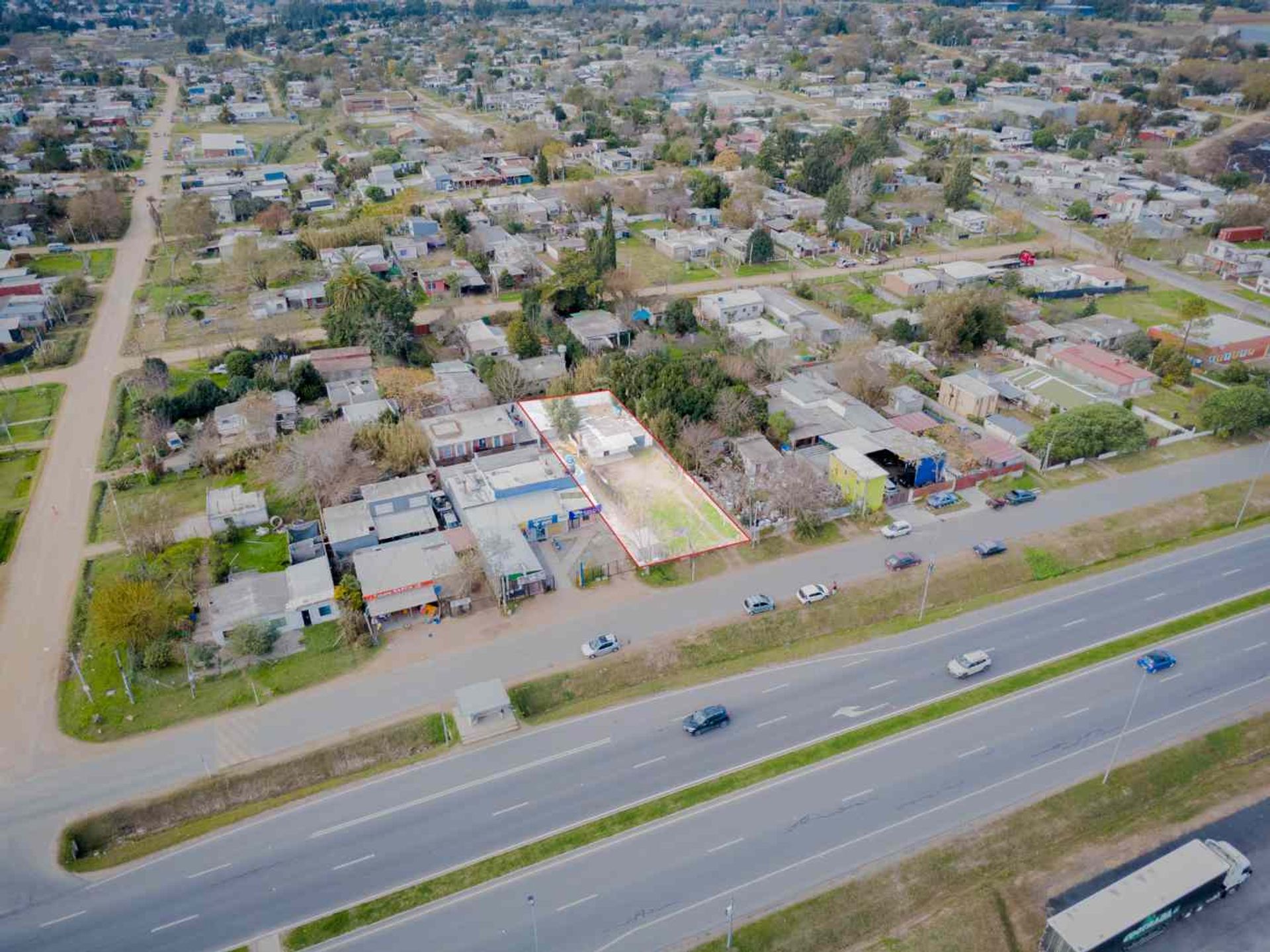 ALQUILER Local comercial/desarrollo en Ruta 101 · Foto 6