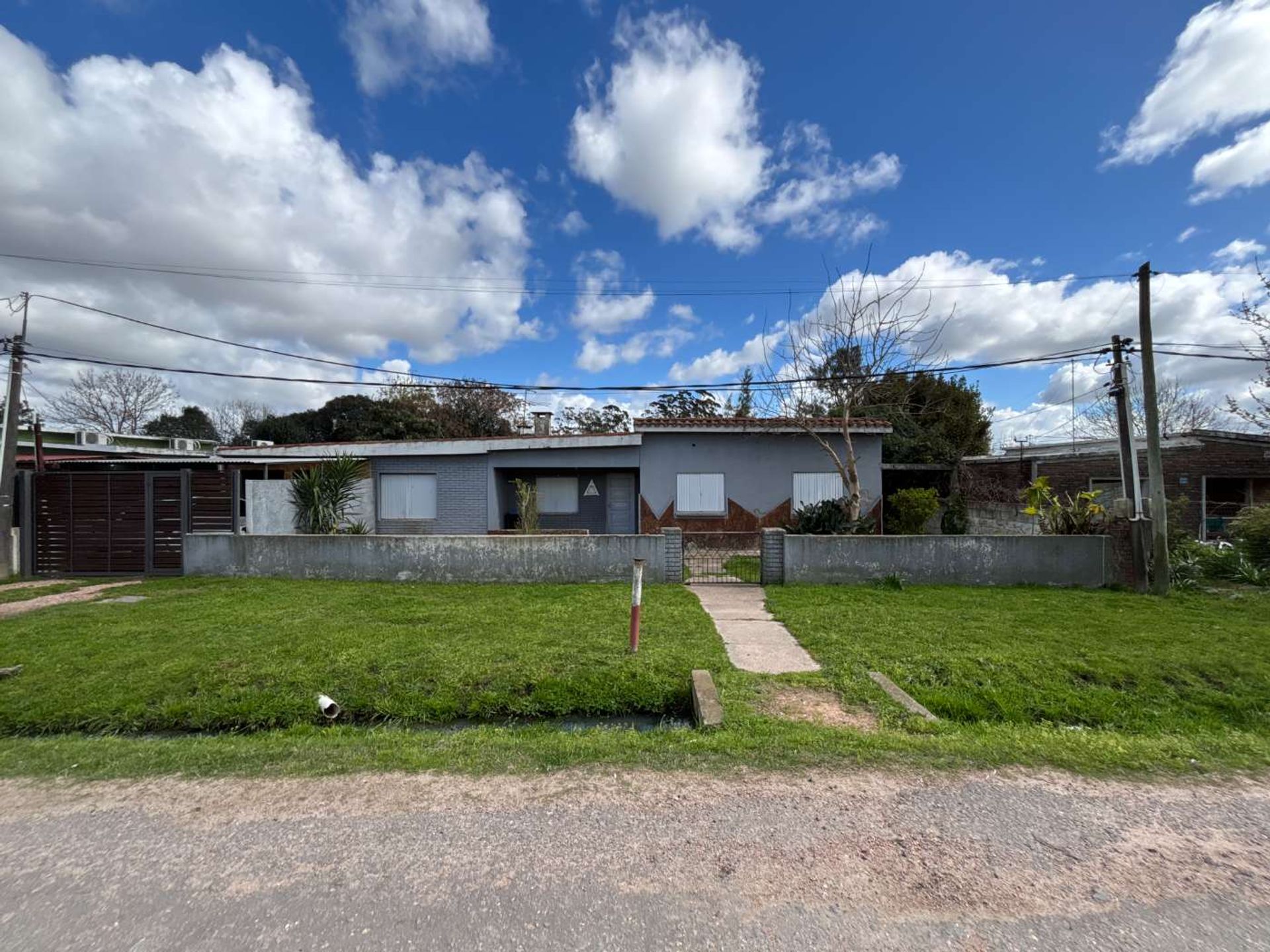 Alquiler casa de 2 dormitorios con fondo en Pando · Foto 2