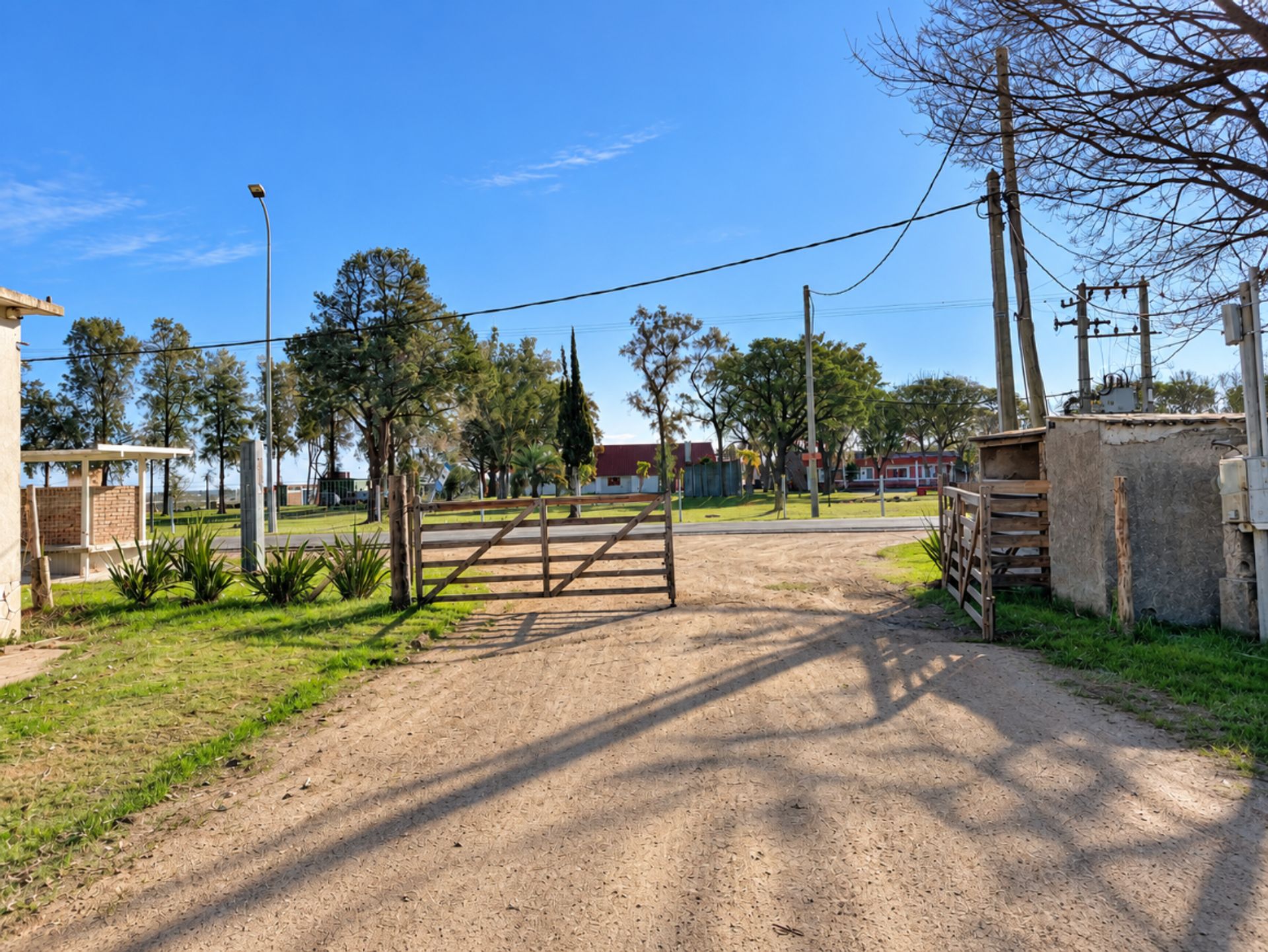 Alquiler Galpón/Depósito de 590m² en La Montañesa · Foto 12