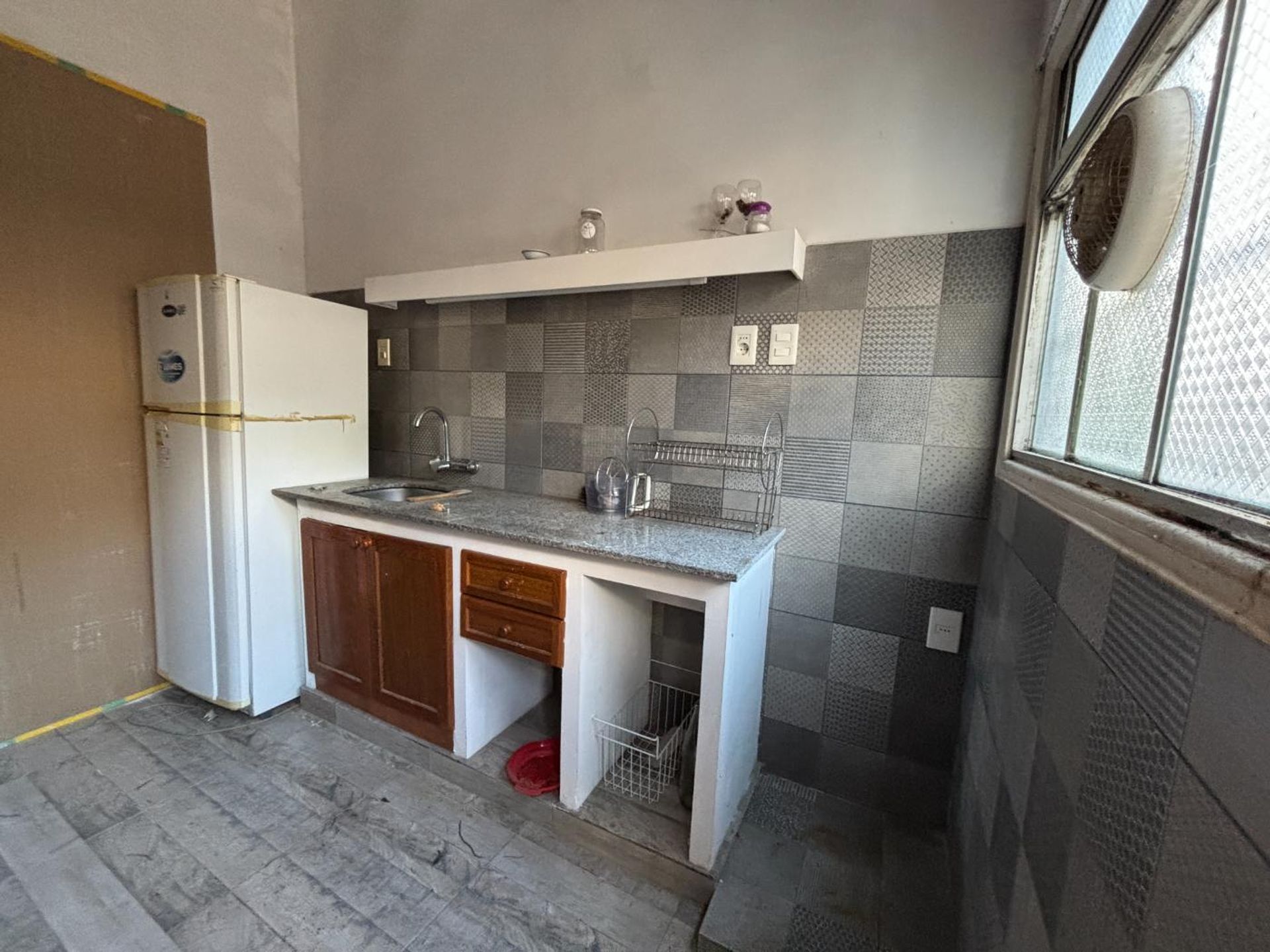 Alquiler casa 1D con depósito / local en Pando · Foto 7