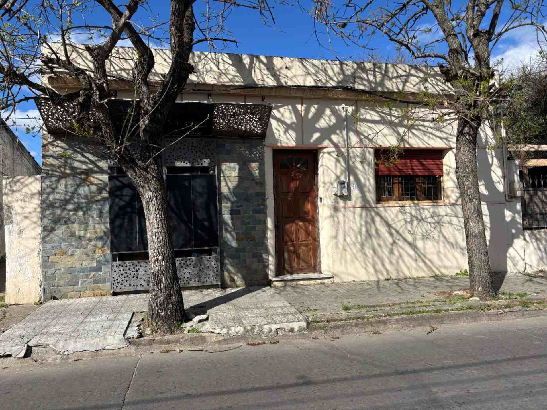 Alquiler casa 1 dormitorio con LOCAL en Pando
