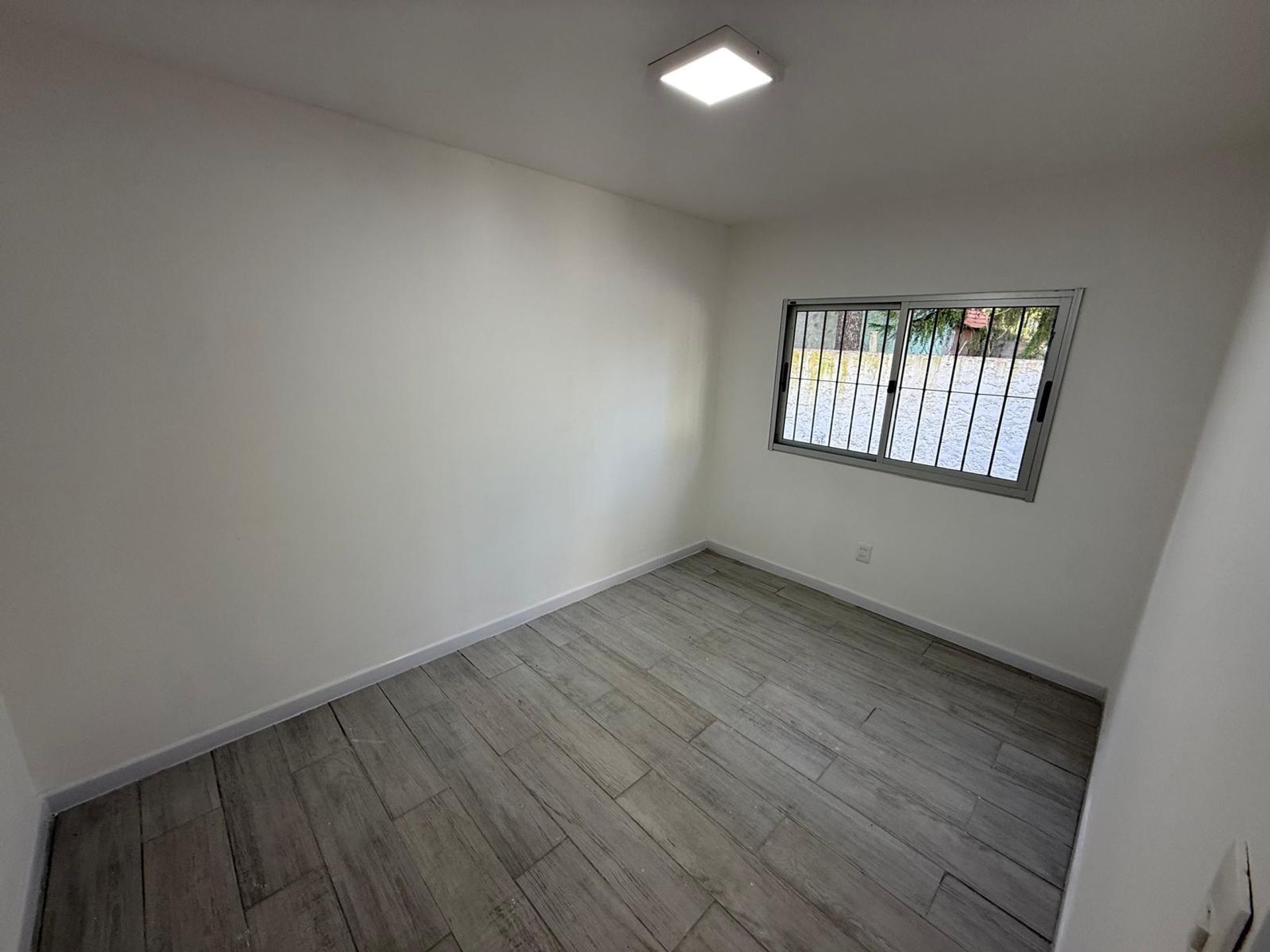 CASA EN ALQUILER 2 DORMITORIOS 1 BAÑO LAGOMAR · Foto 5