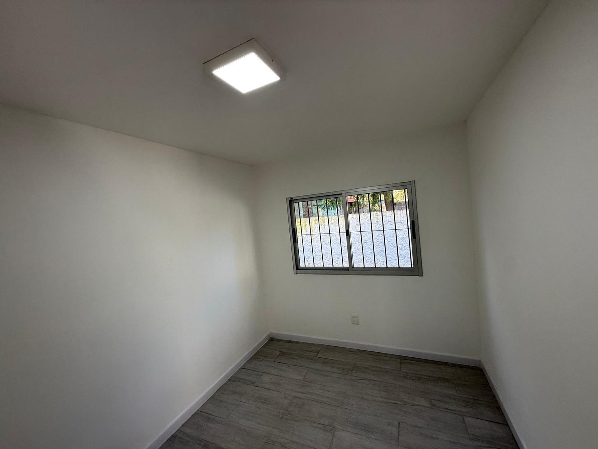 CASA EN ALQUILER 2 DORMITORIOS 1 BAÑO LAGOMAR · Foto 6