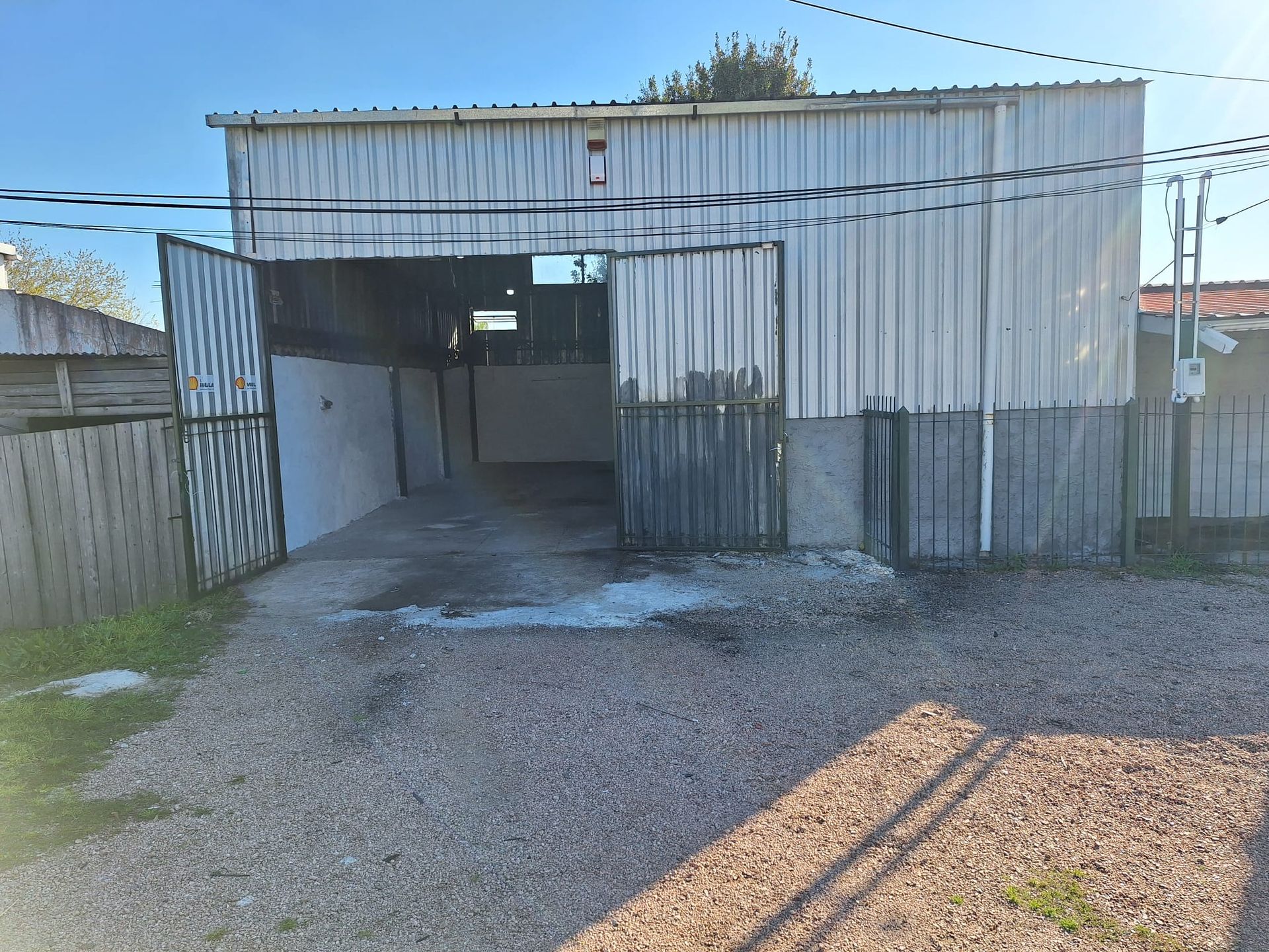 ALQUILER LOCAL 104m² CENTRICO MULTIPLES USOS PANDO · Foto 5