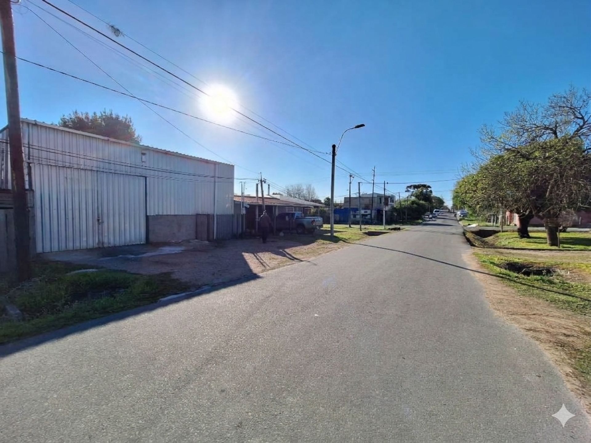 ALQUILER LOCAL 104m² CENTRICO MULTIPLES USOS PANDO · Foto 3