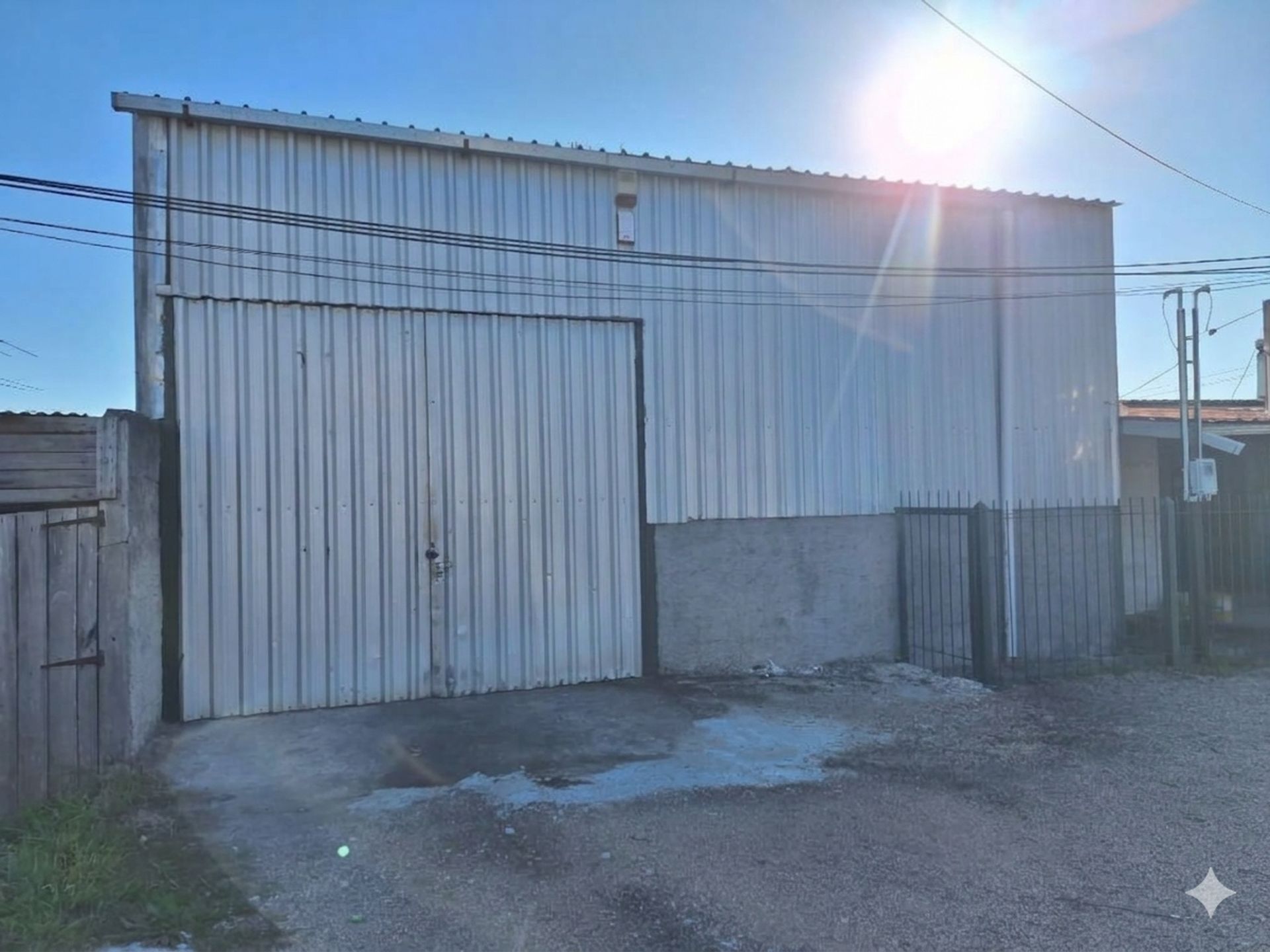ALQUILER LOCAL 104m² CENTRICO MULTIPLES USOS PANDO · Foto 4